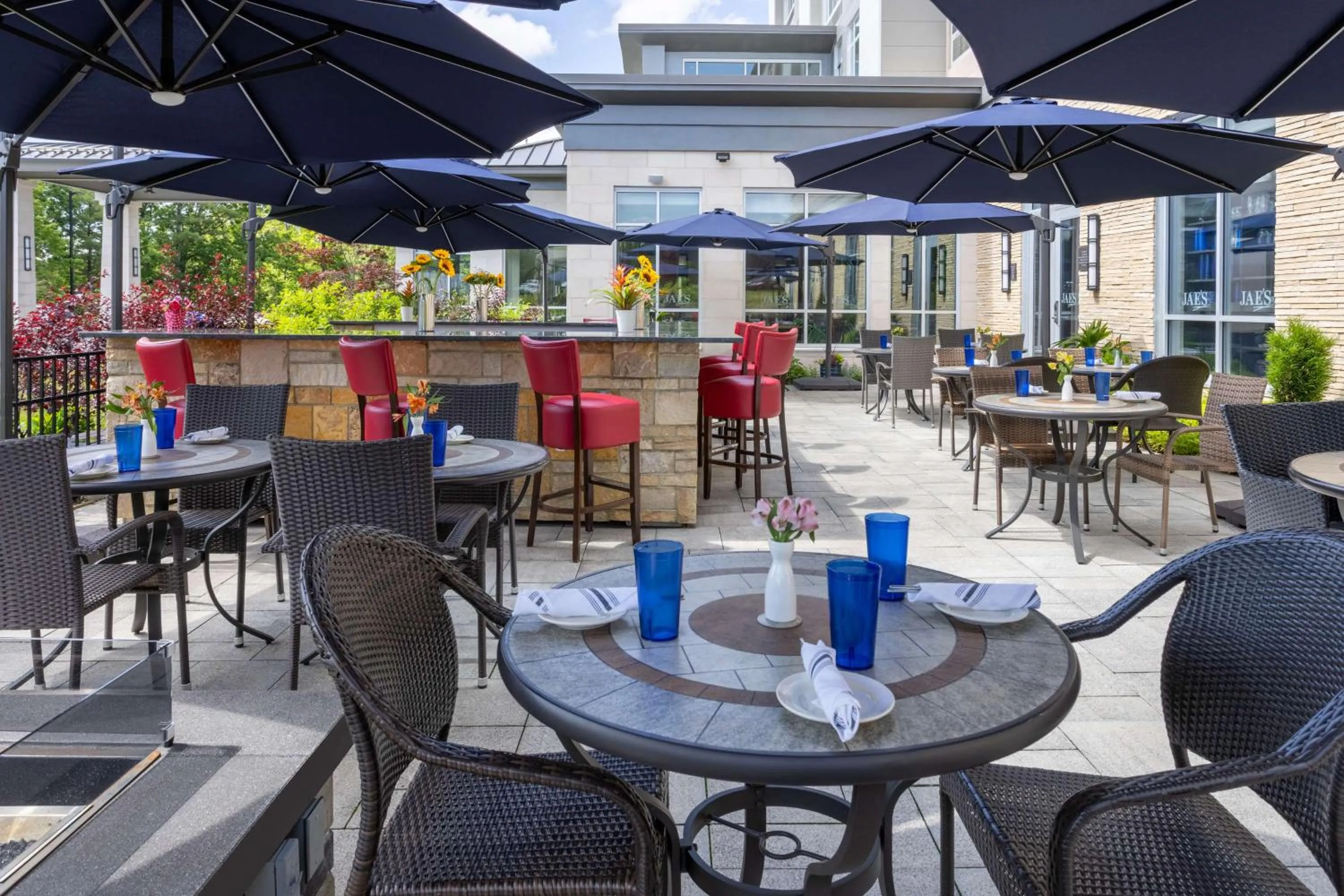 Restaurant/places to eat in Hilton Garden Inn Lenox Pittsfield