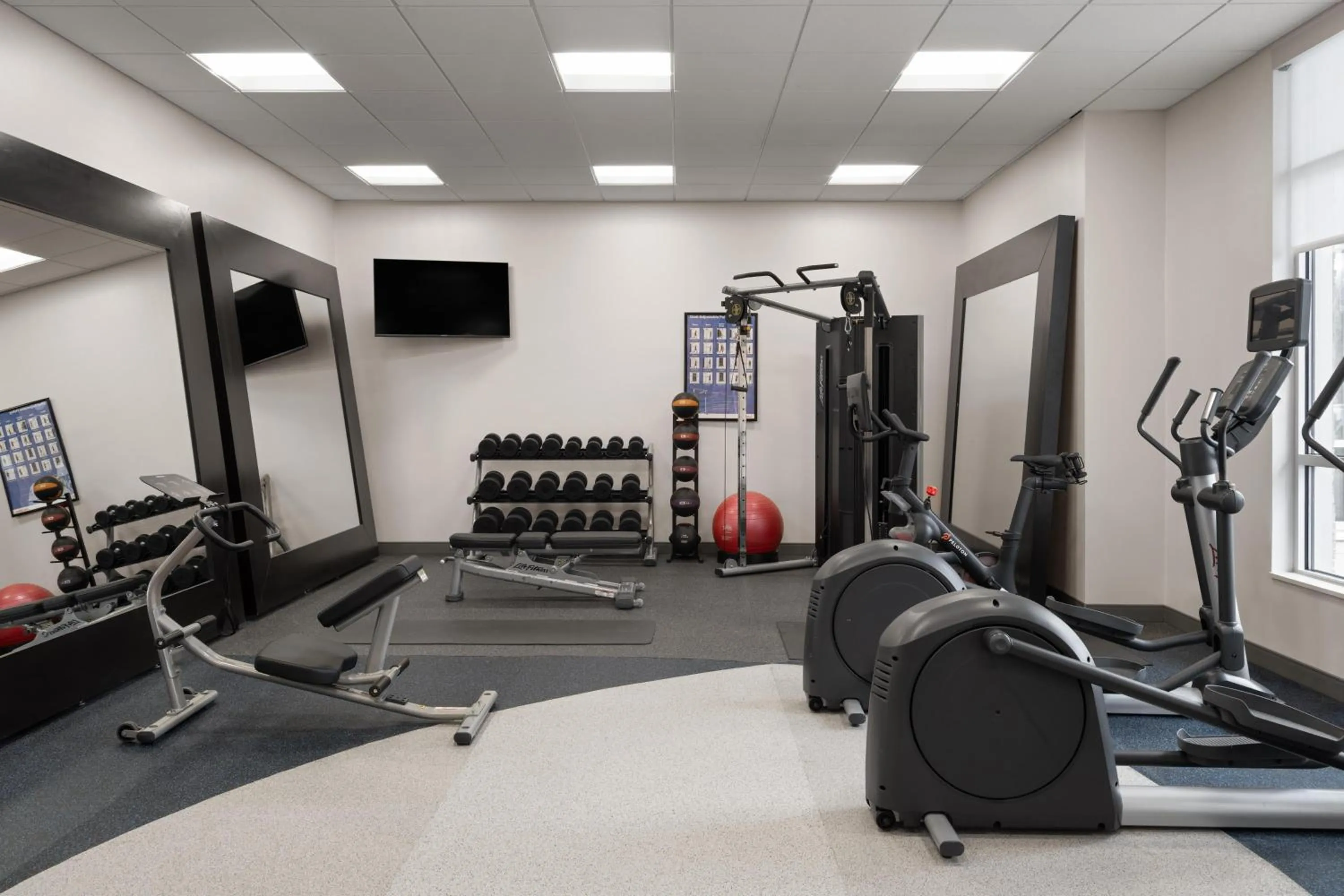 Fitness centre/facilities in Hilton Garden Inn Lenox Pittsfield