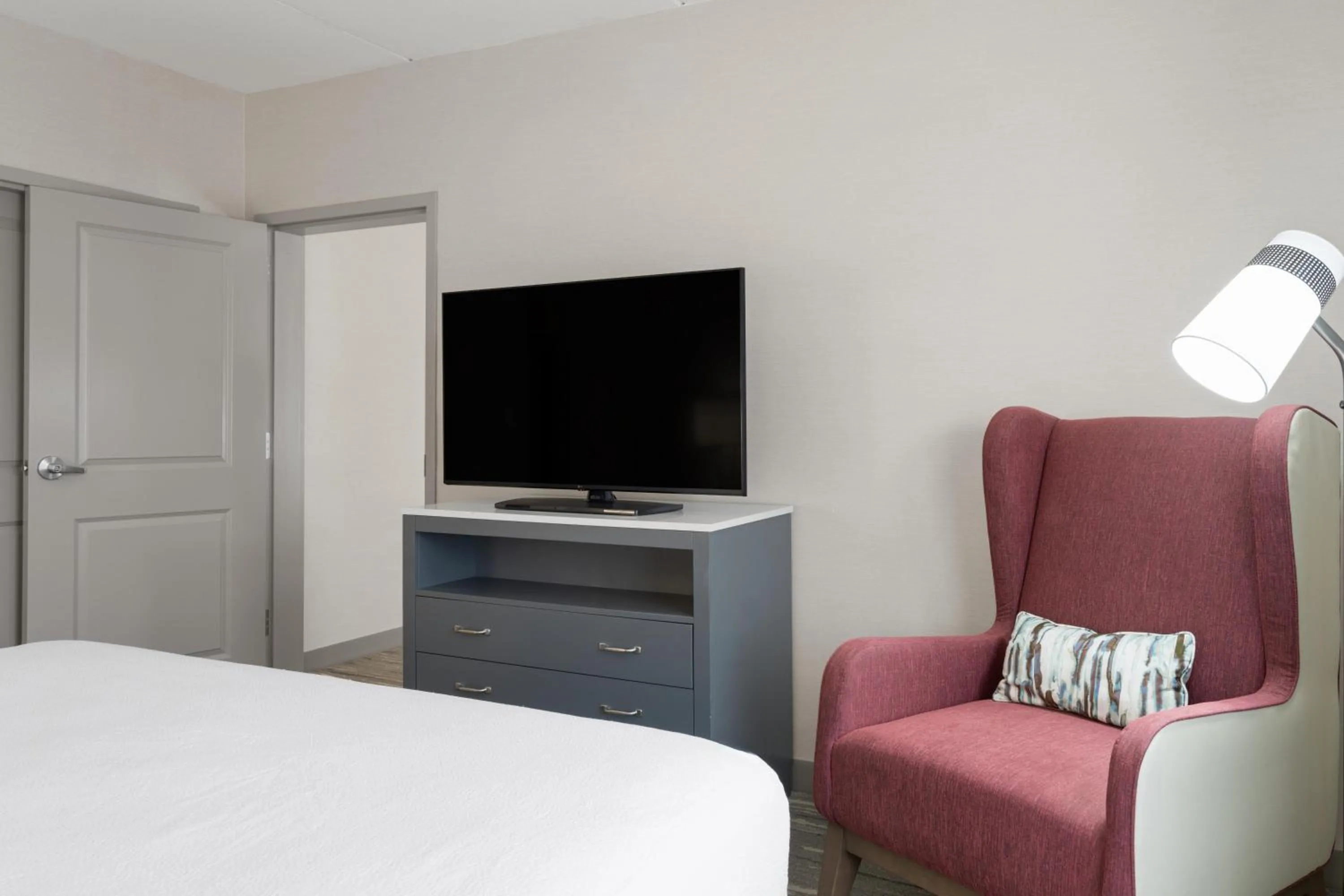 Bed in Hilton Garden Inn Lenox Pittsfield