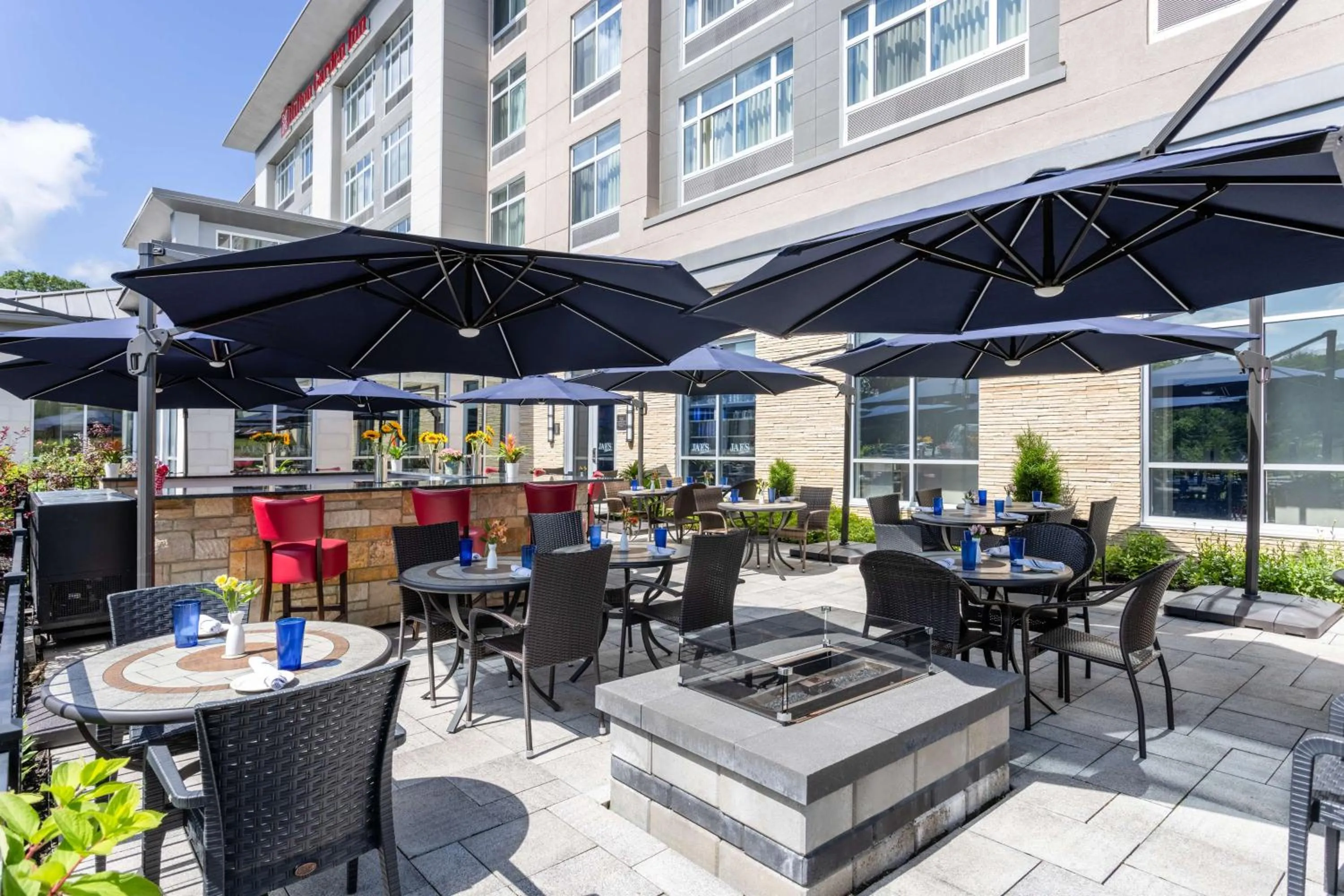 Restaurant/places to eat in Hilton Garden Inn Lenox Pittsfield