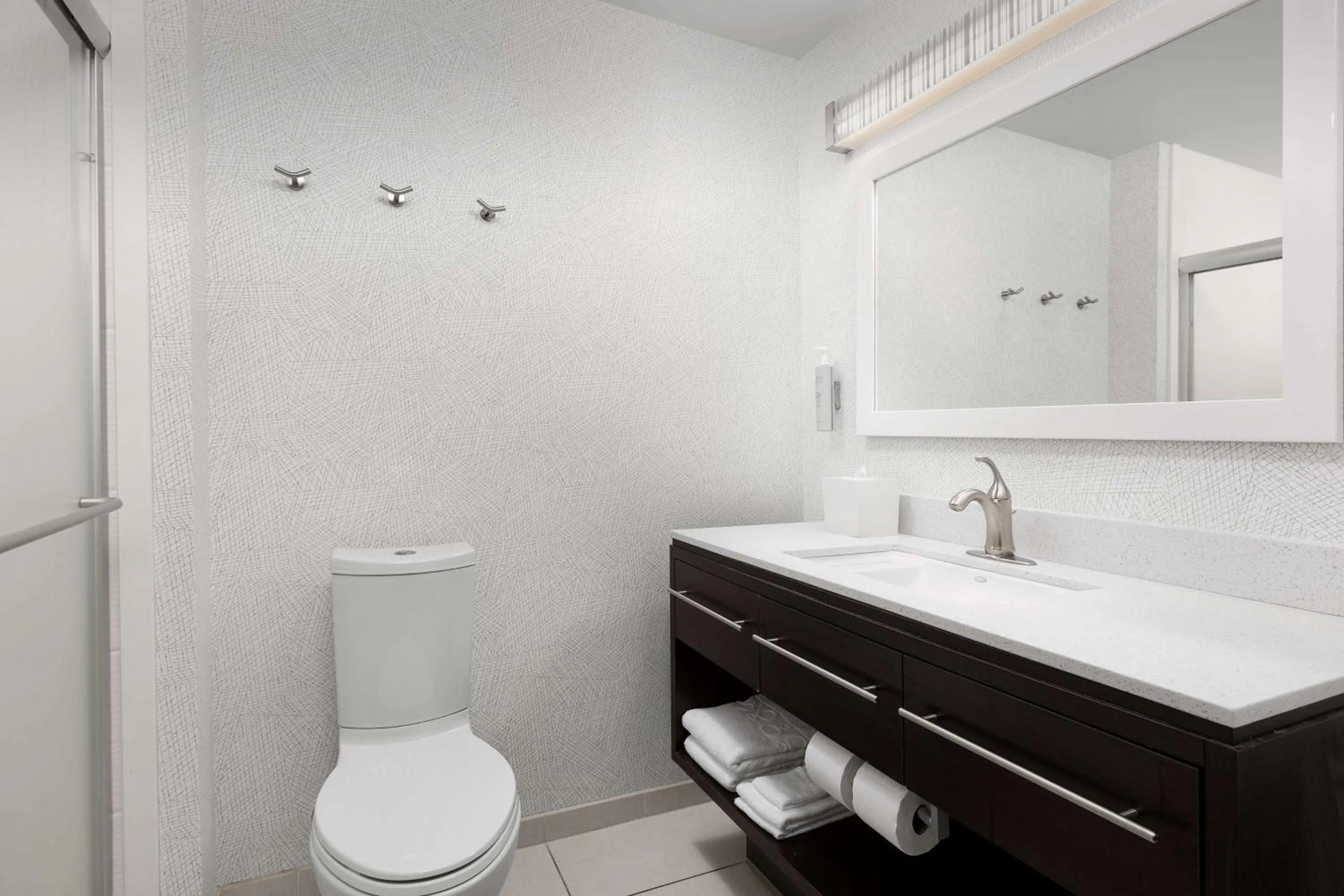 Bathroom in Home2 Suites by Hilton Knoxville West