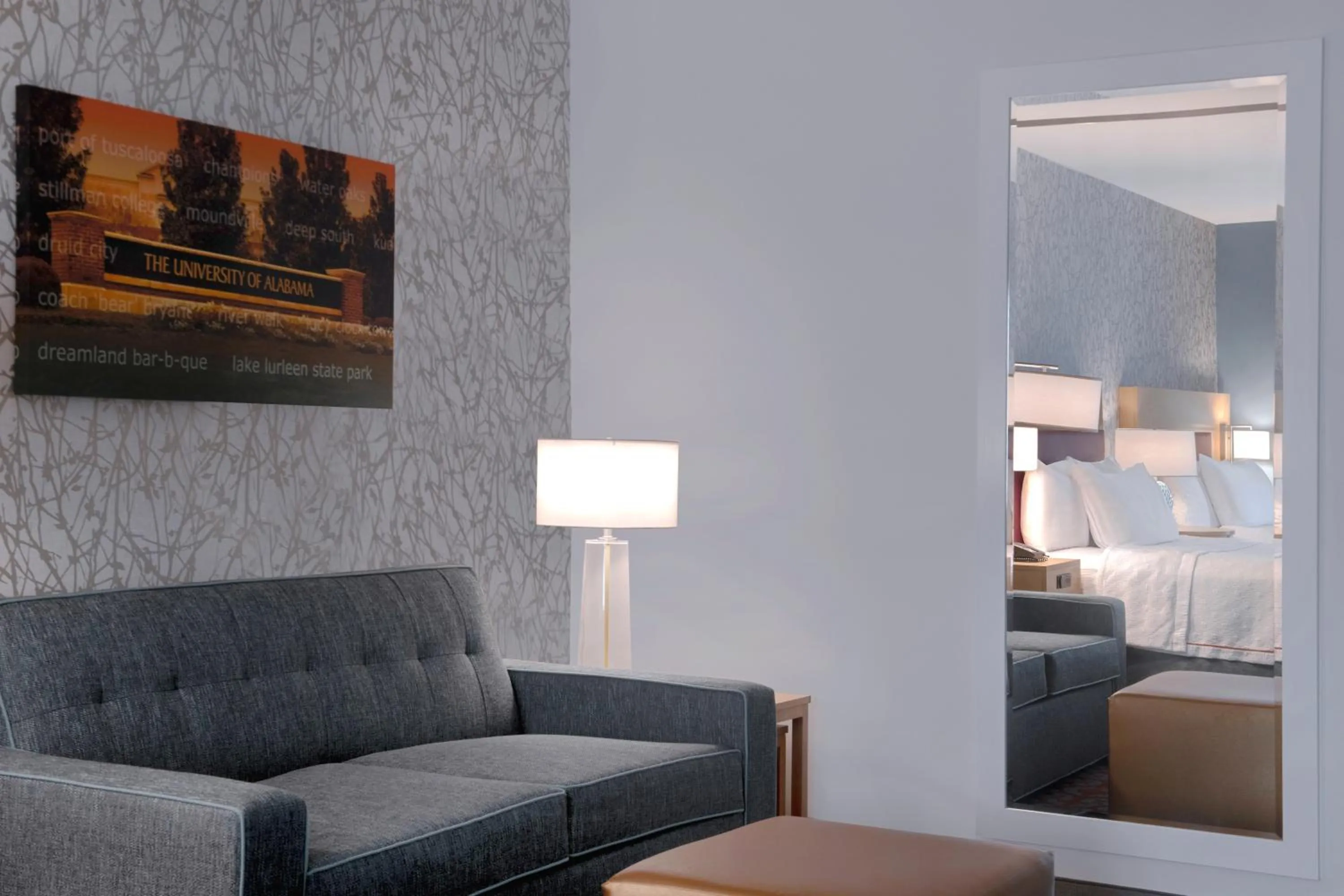 Seating area, Bed in Home2 Suites by Hilton Tuscaloosa Downtown University Boulevard