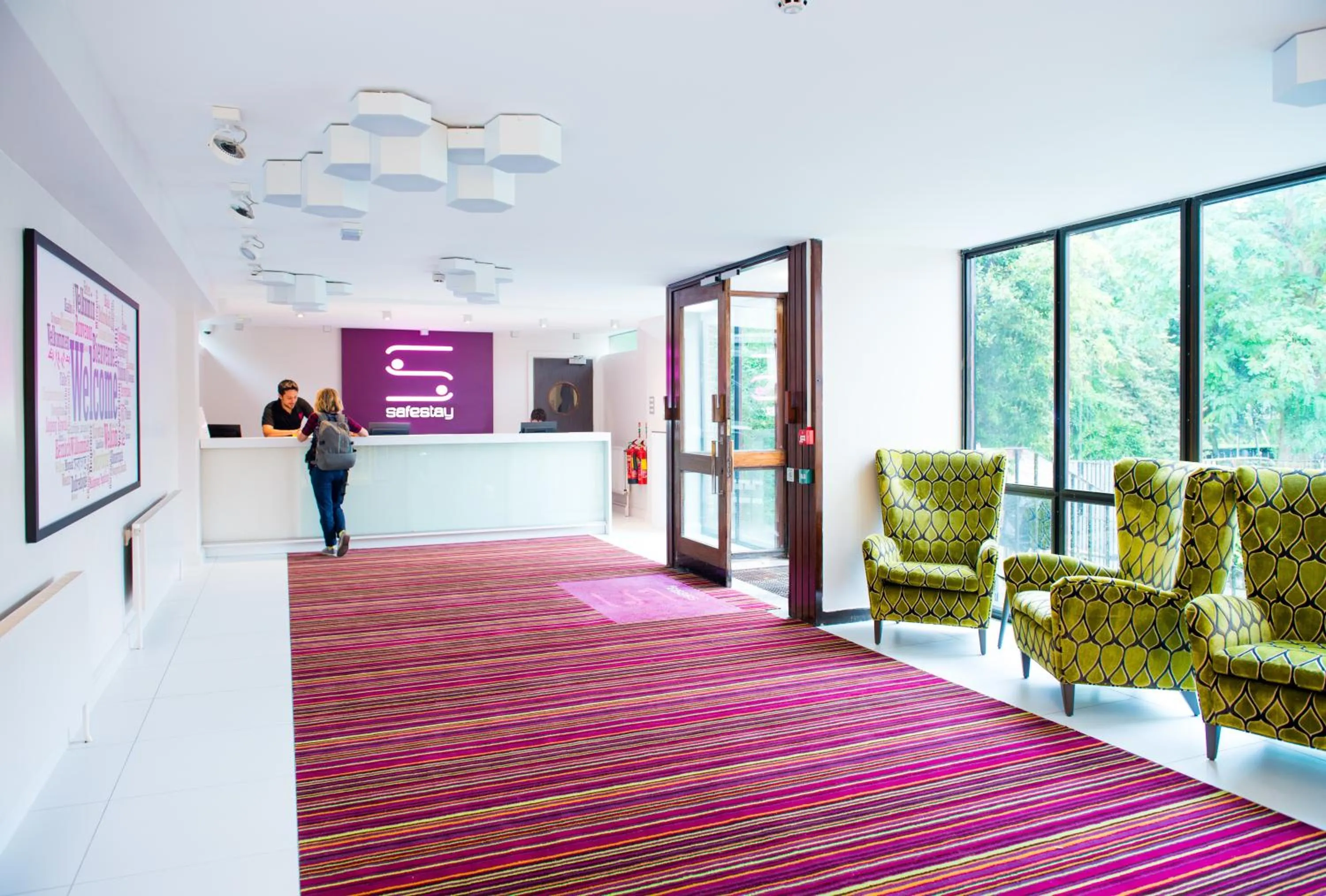 Lobby or reception in Safestay London Kensington Holland Park