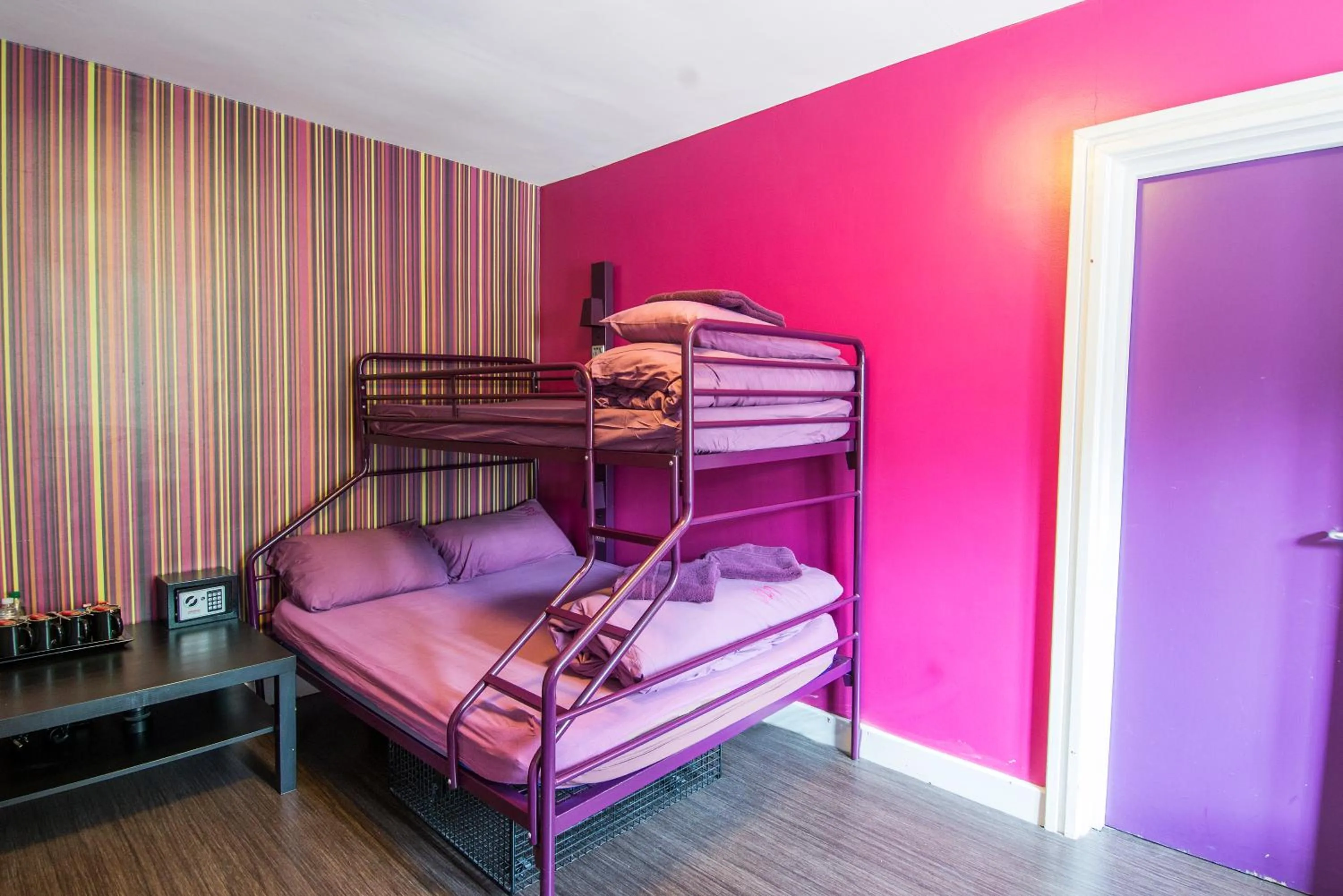 bunk bed, Bed in Safestay London Kensington Holland Park
