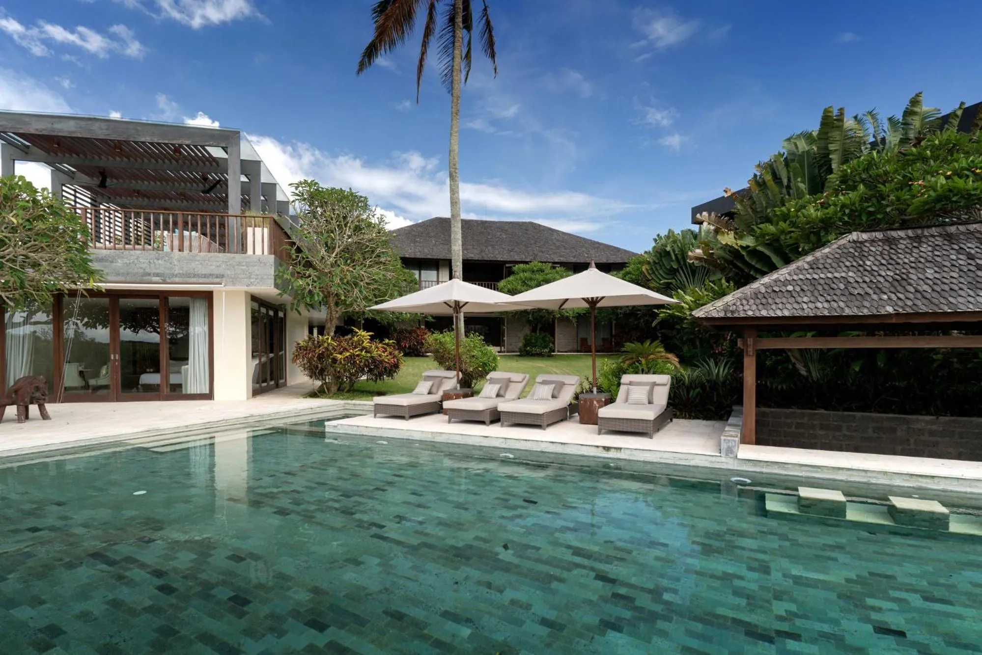 Swimming pool in OMEKAI Cemagi by Nakula