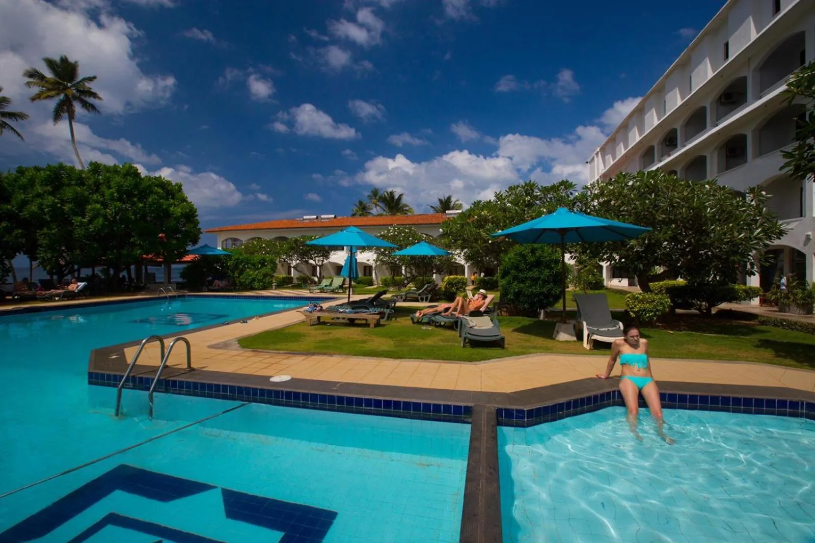 Day in Hotel Lanka Super Corals