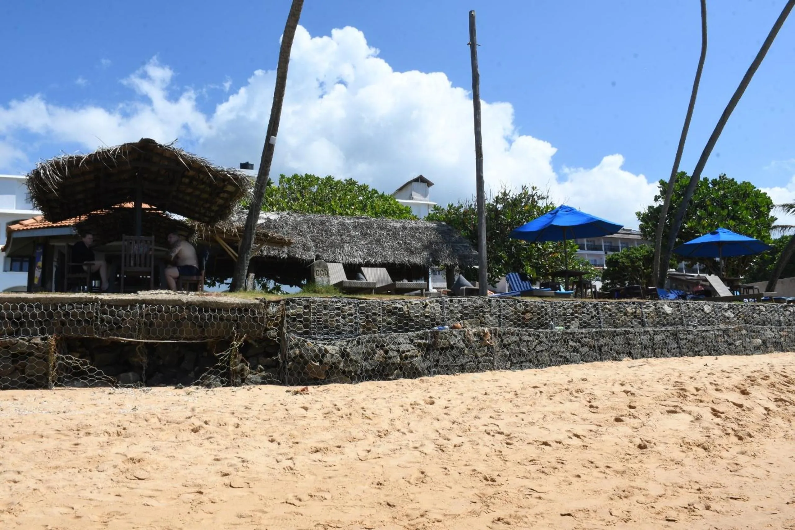 Day in Hotel Lanka Super Corals