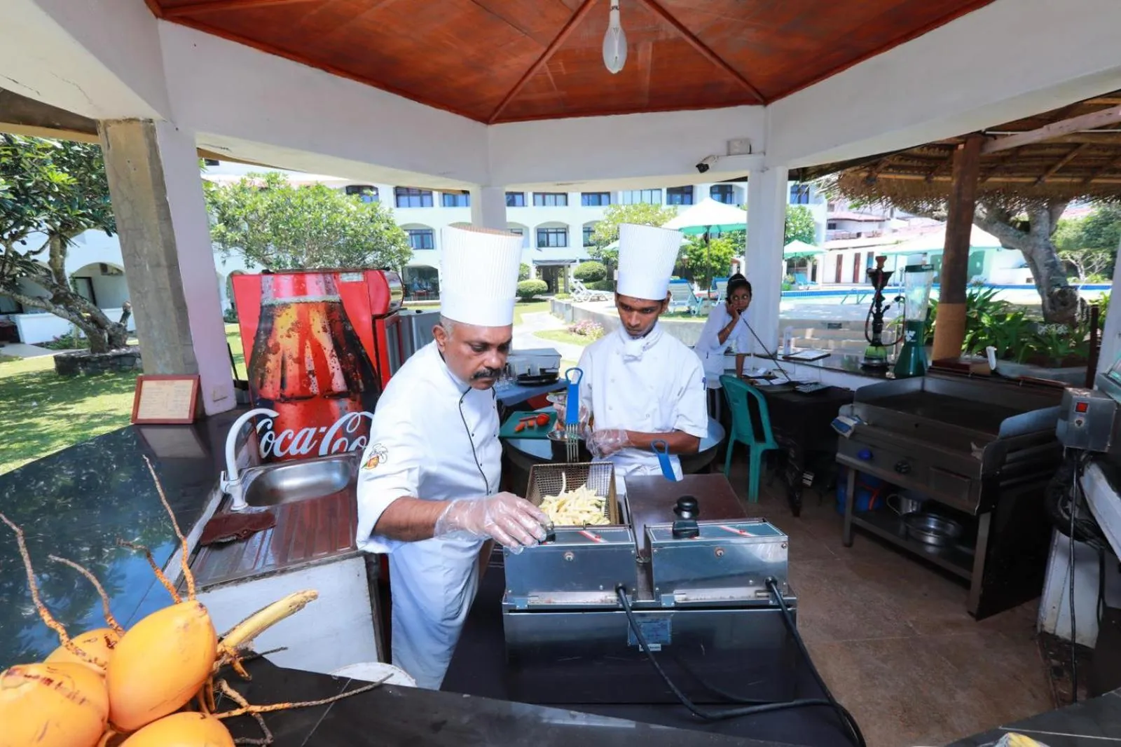 Food and drinks in Hotel Lanka Super Corals