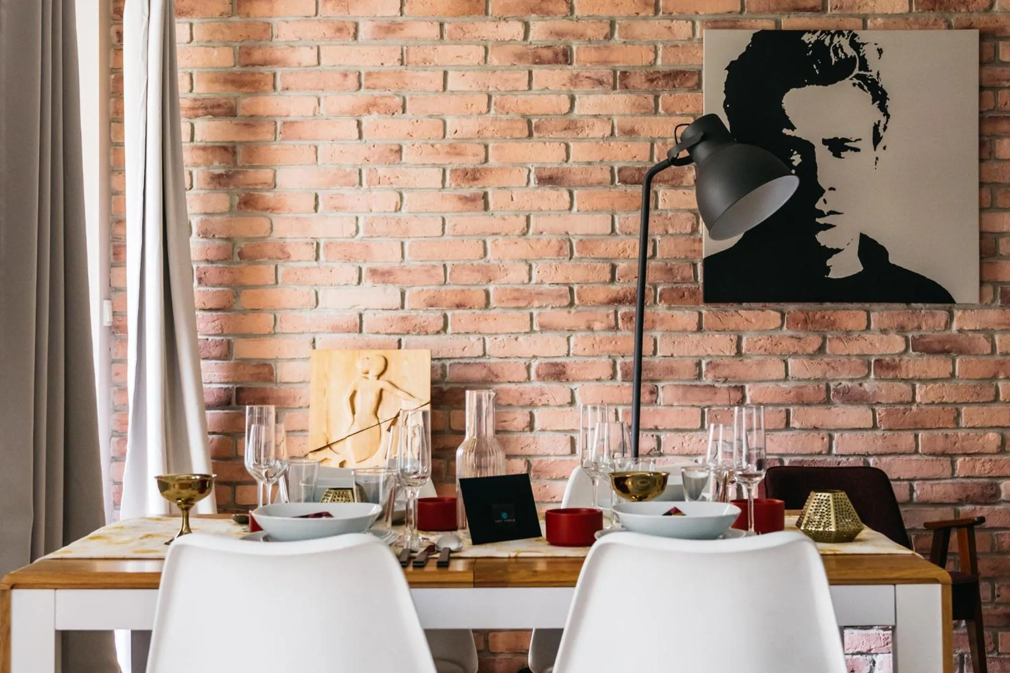 Dining area in Harmonica Home - LoftAffair