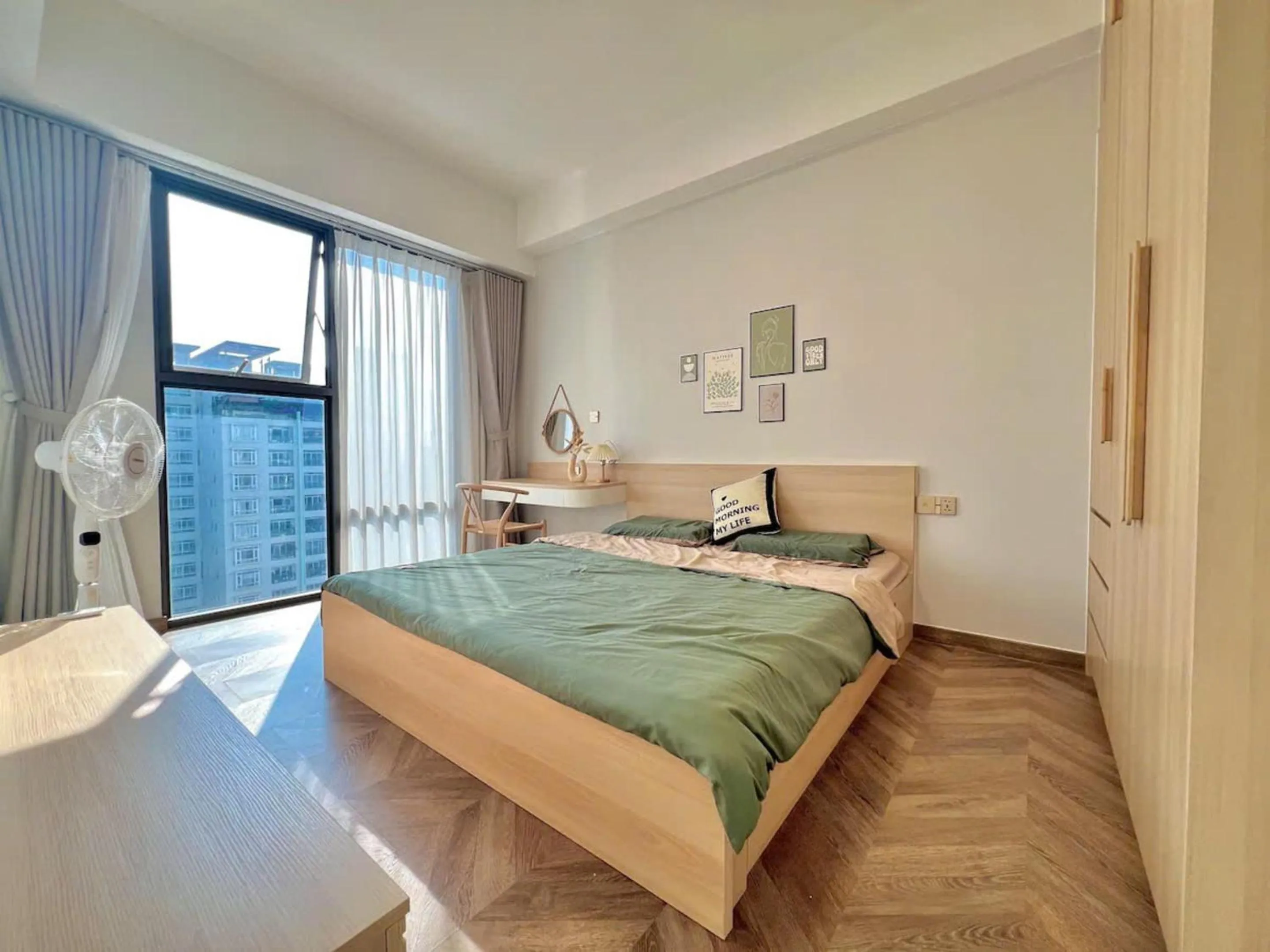 Bed in The Antonia Apartments - Korea Town D7