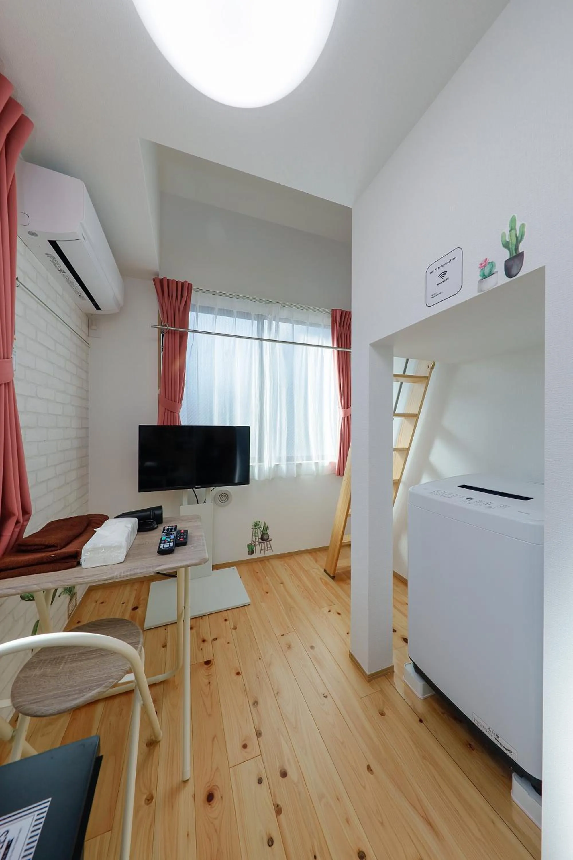 Zenith Shinjuku Hinoki by Tranova