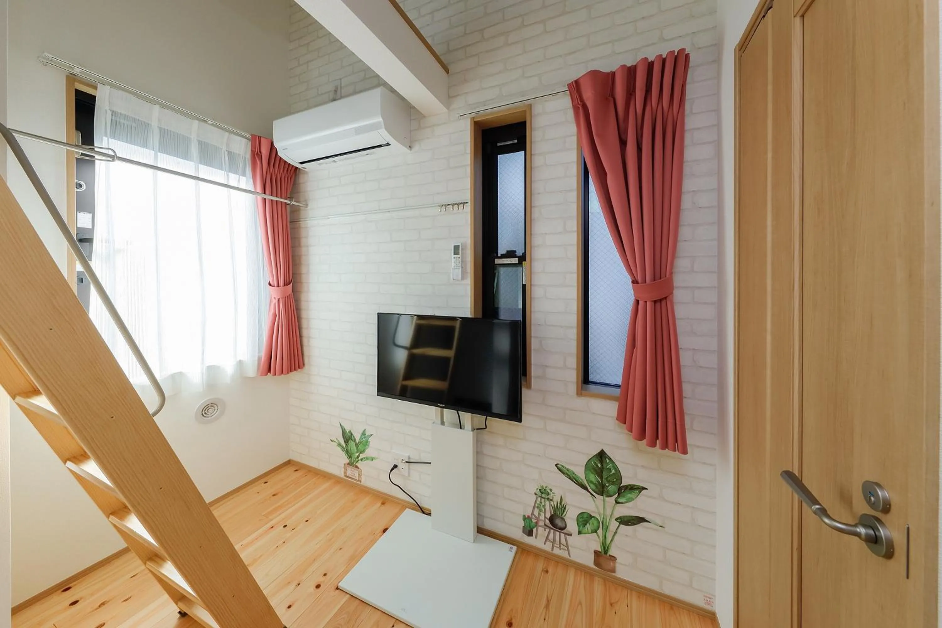 Zenith Shinjuku Hinoki by Tranova