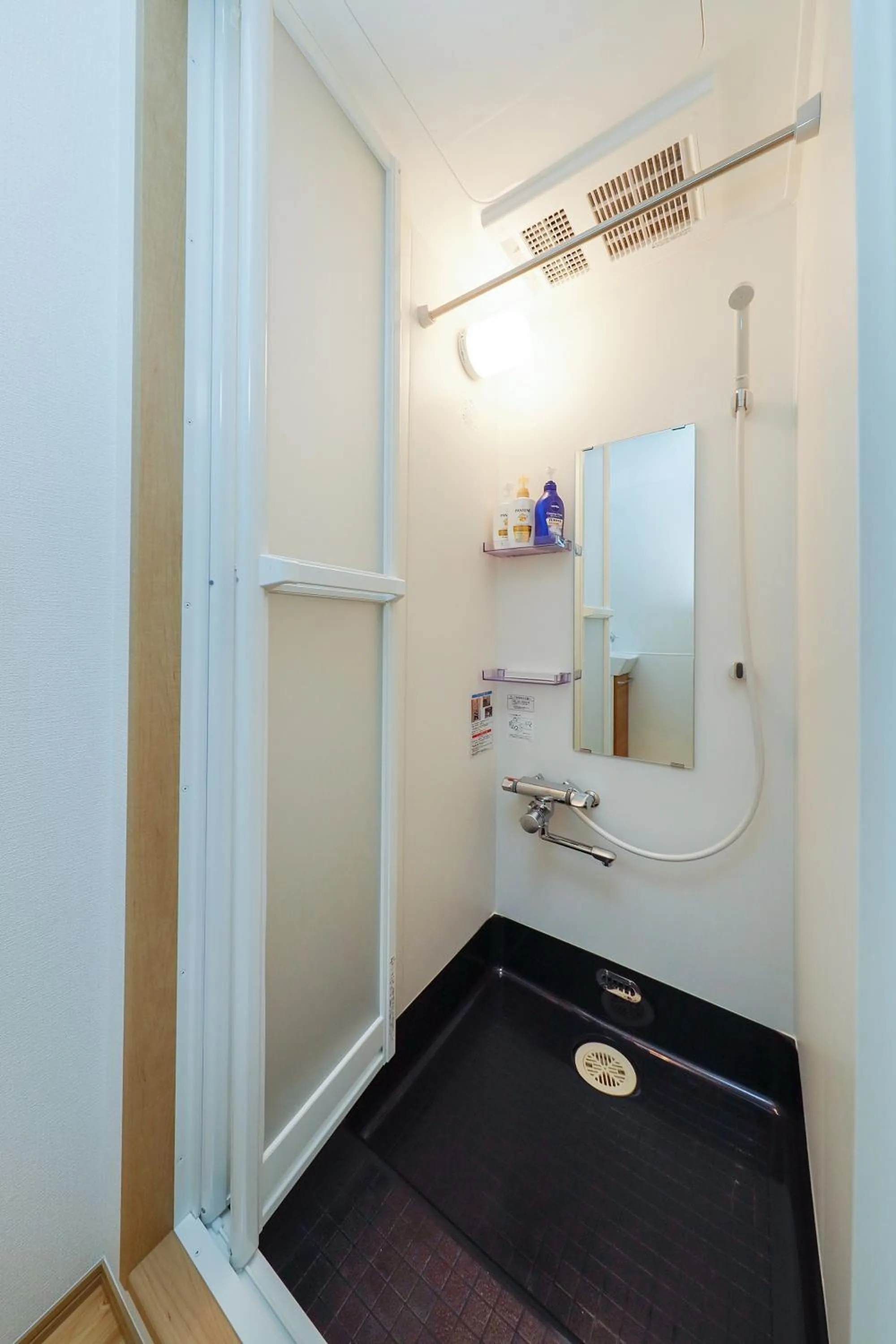 Zenith Shinjuku Hinoki by Tranova