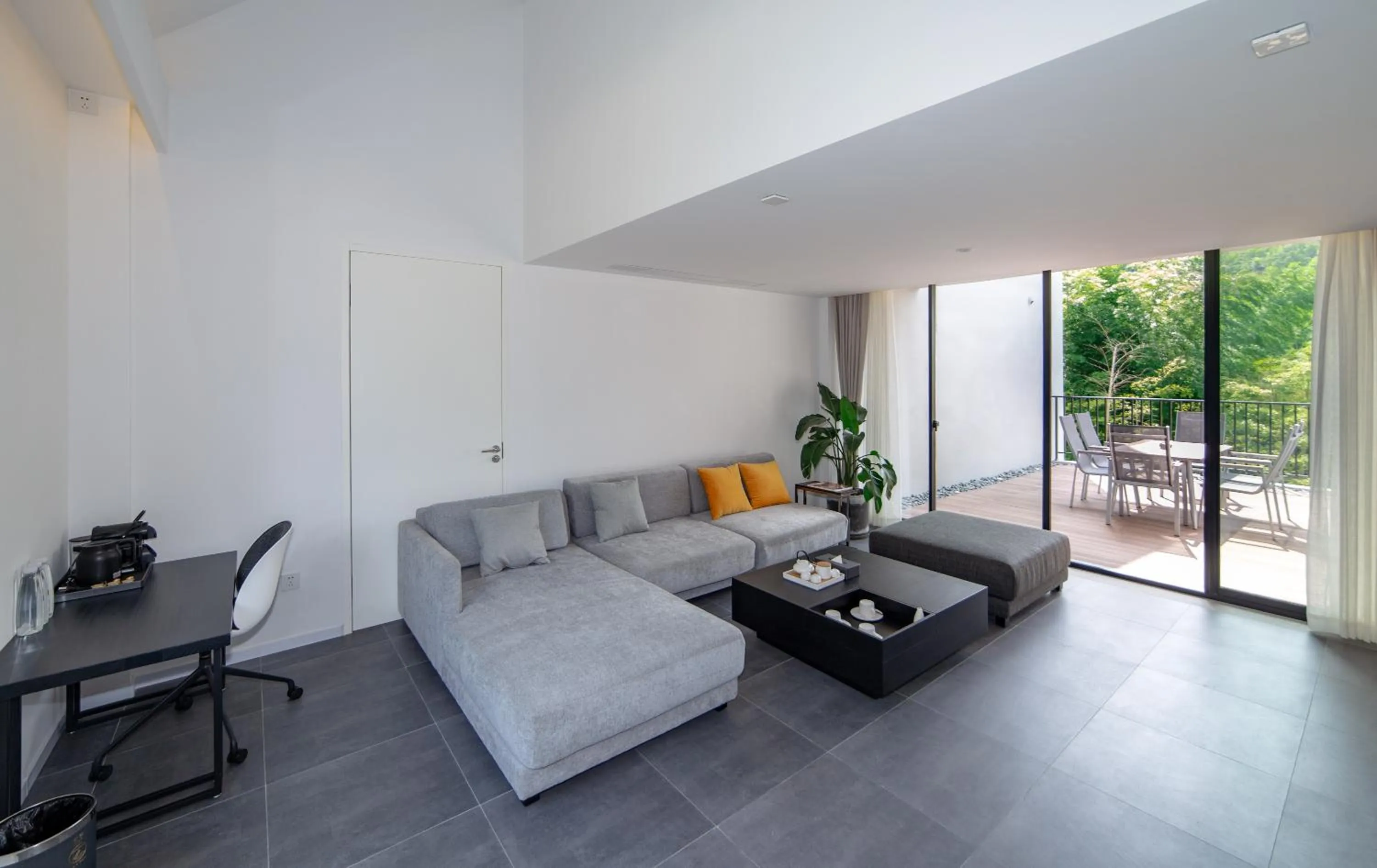 Living room in Nian hotel & resorts