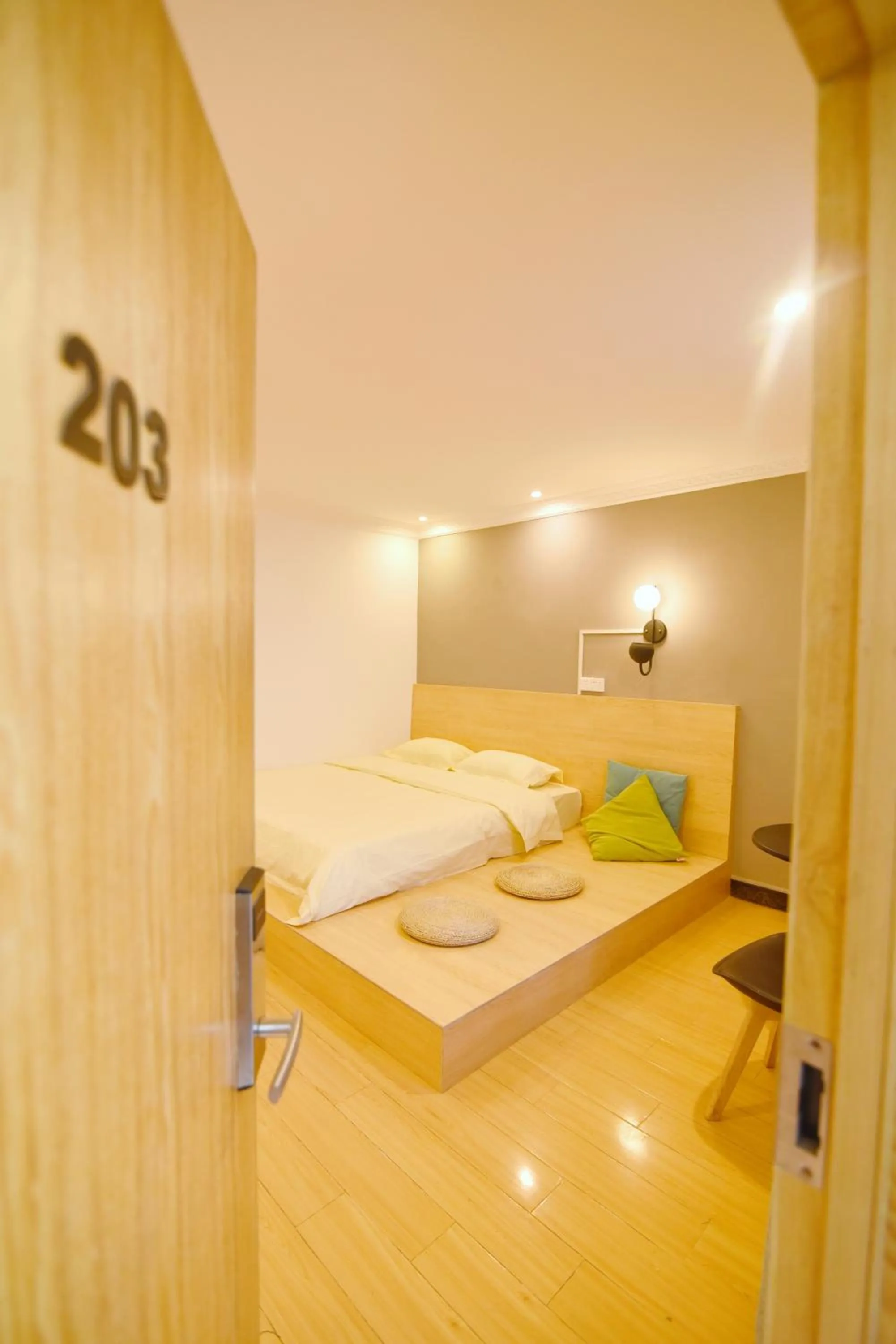 Photo of the whole room, Bed in Guilin Cyan Box Guest House