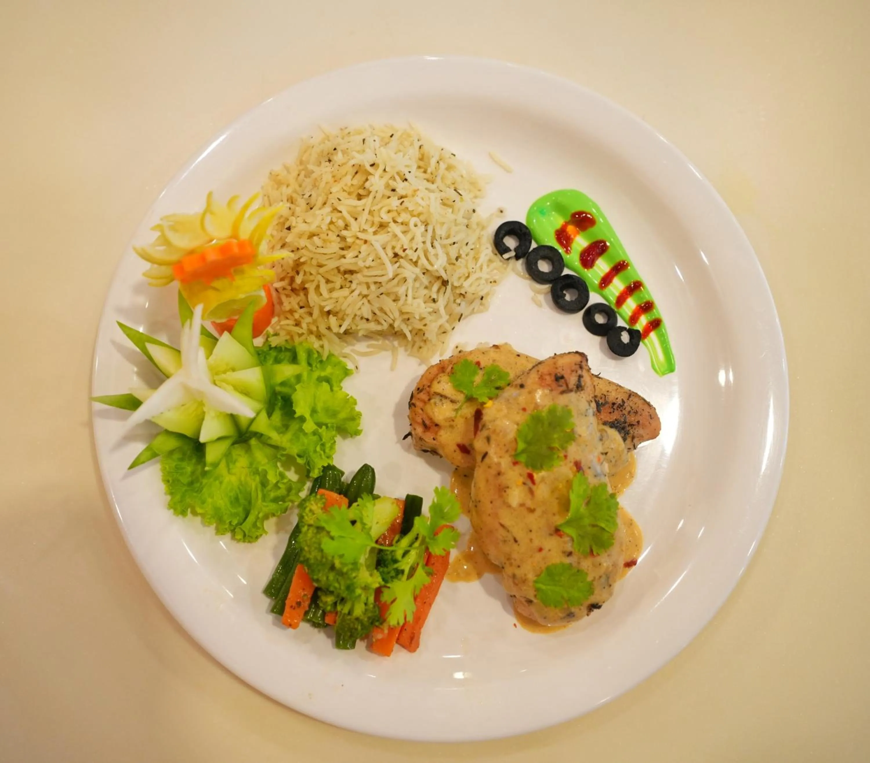 Food in The Altruist Business Hotel Hitech