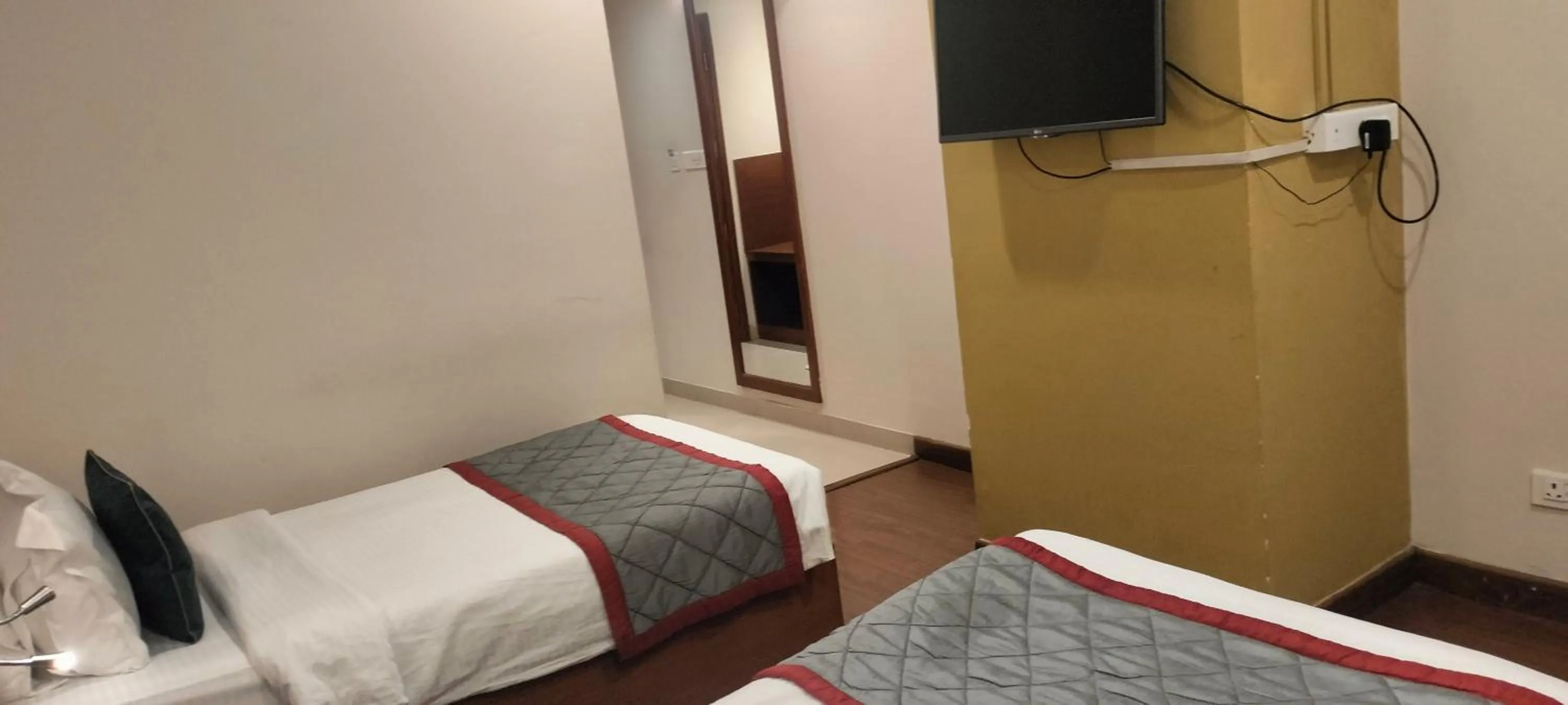 Bed in The Altruist Business Hotel Hitech