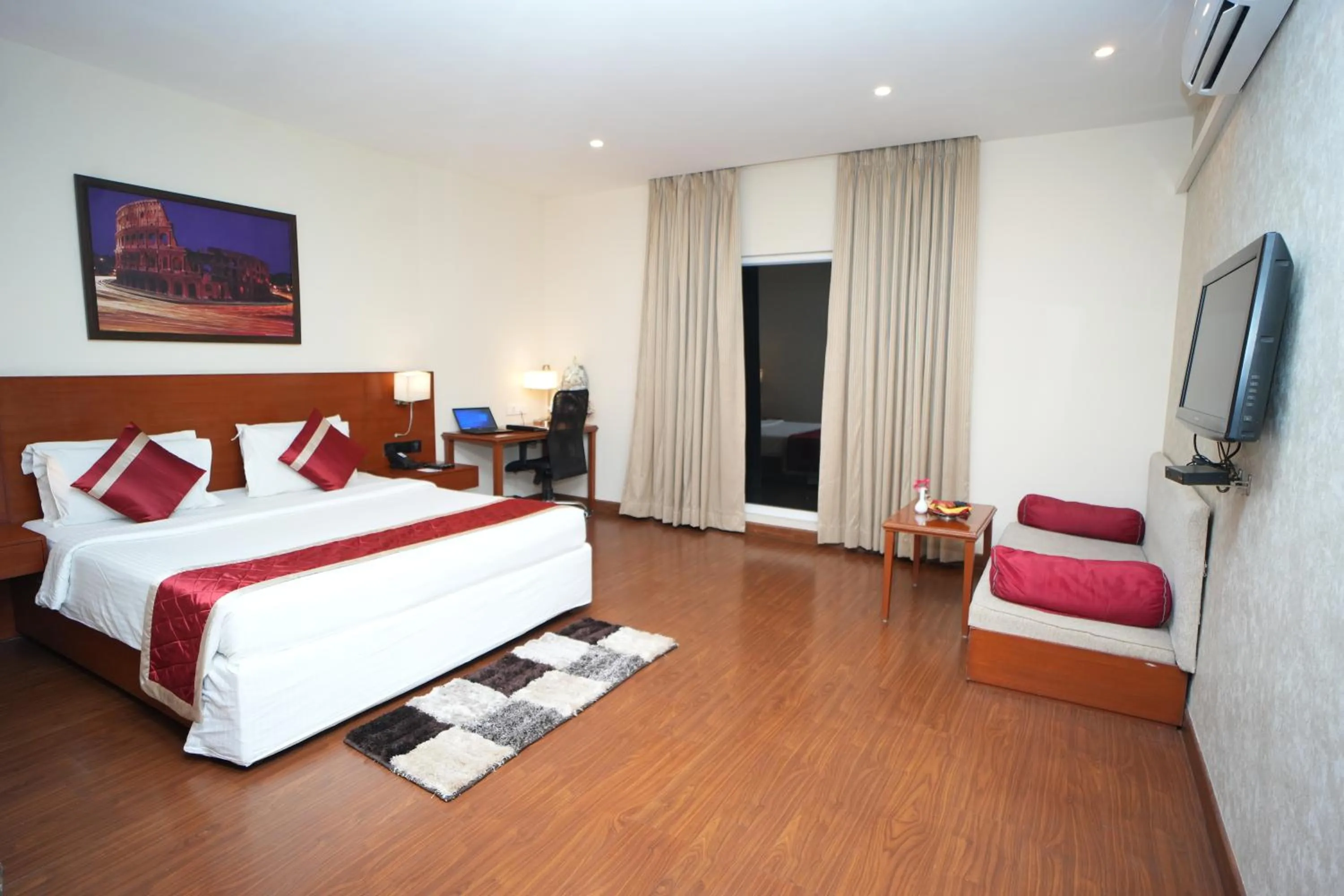 Bedroom, Bed in The Altruist Business Hotel Hitech