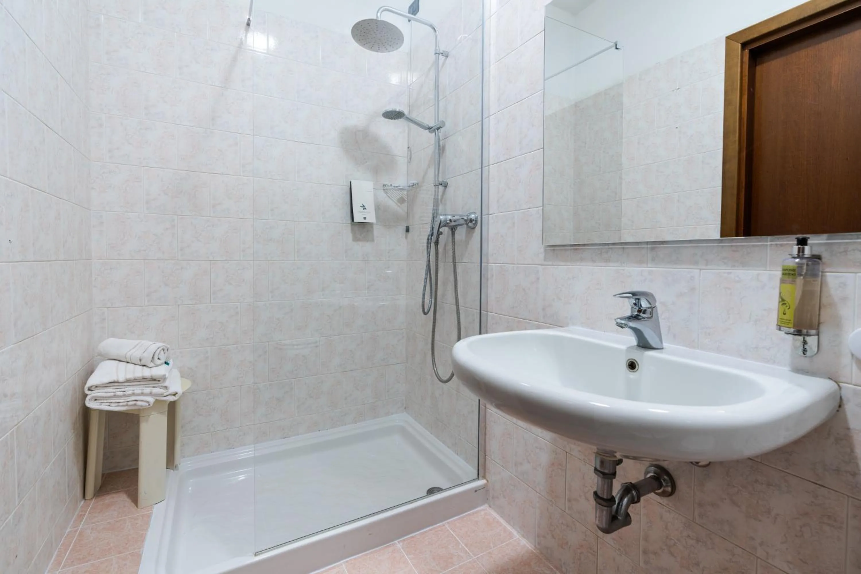 Toilet in Hotel Ristorante Al Fiore