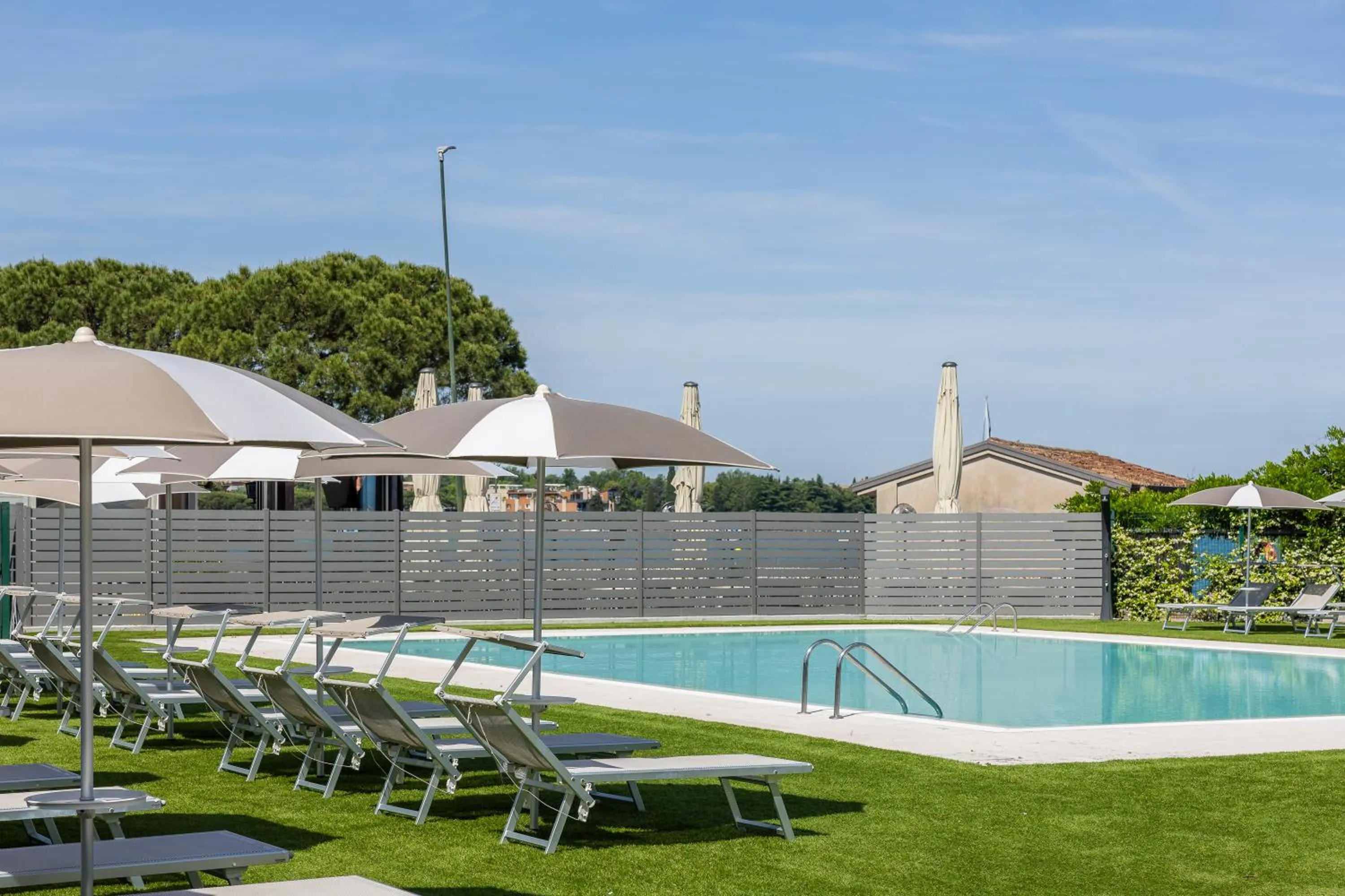 Swimming pool in Hotel Ristorante Al Fiore