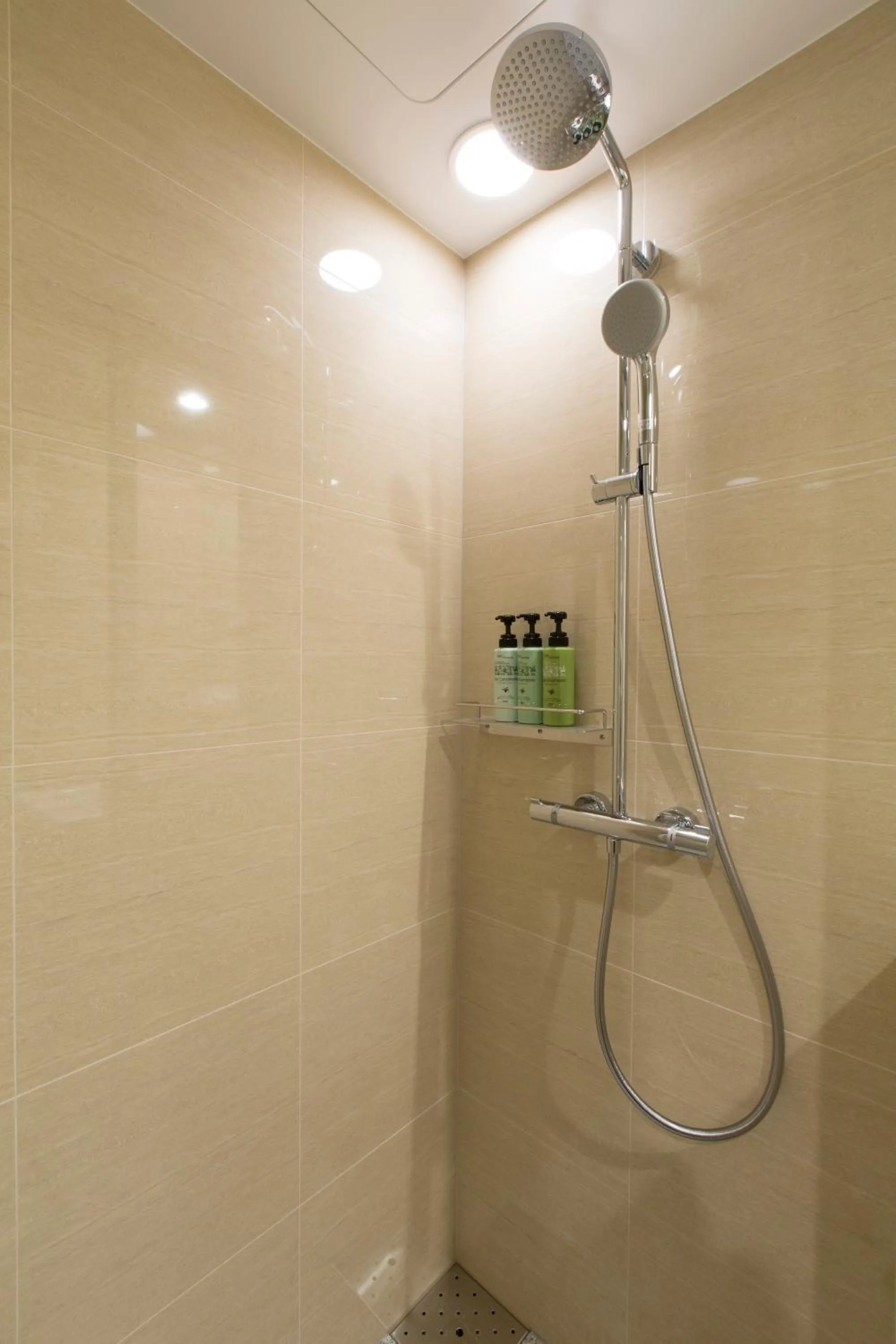 Shower in Urban Hotel Kyoto Nijo Premium