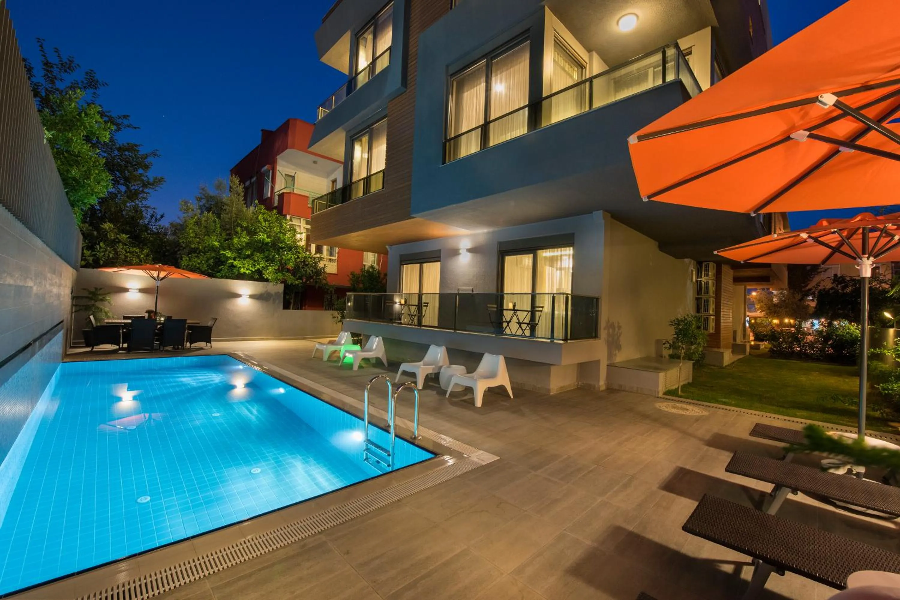 Property building in Trend Suites