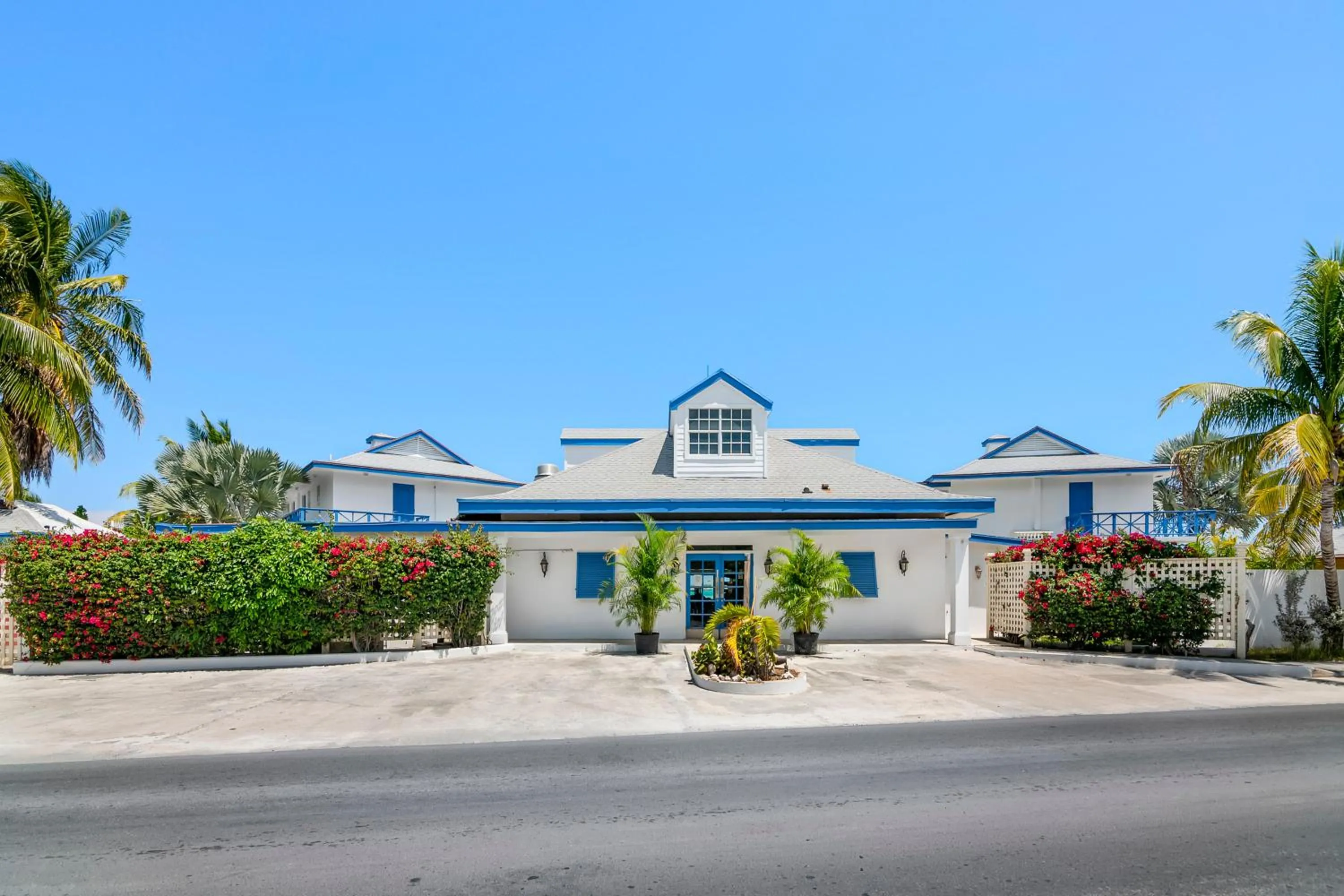 Property building in Augusta Bay
