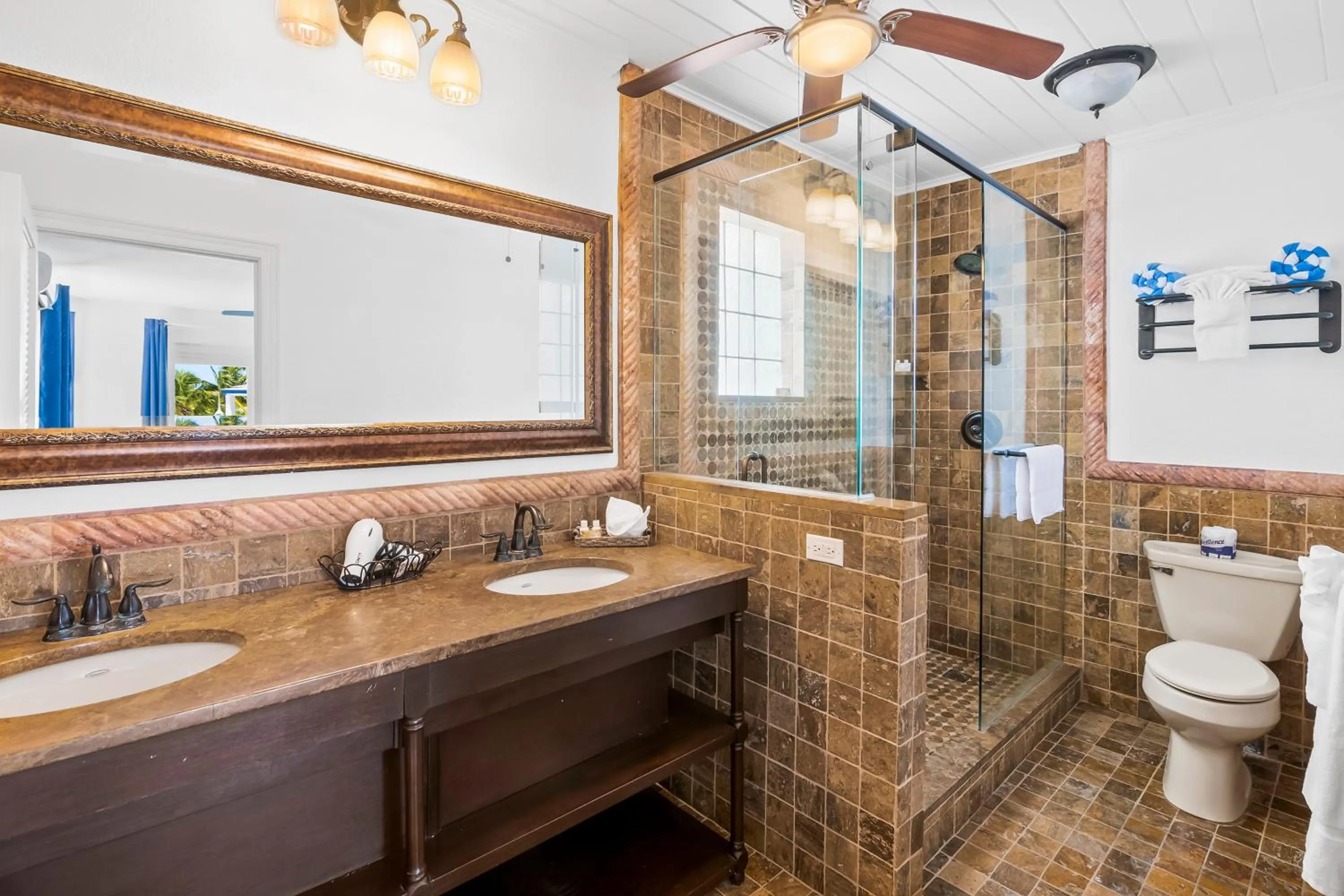 Shower in Augusta Bay