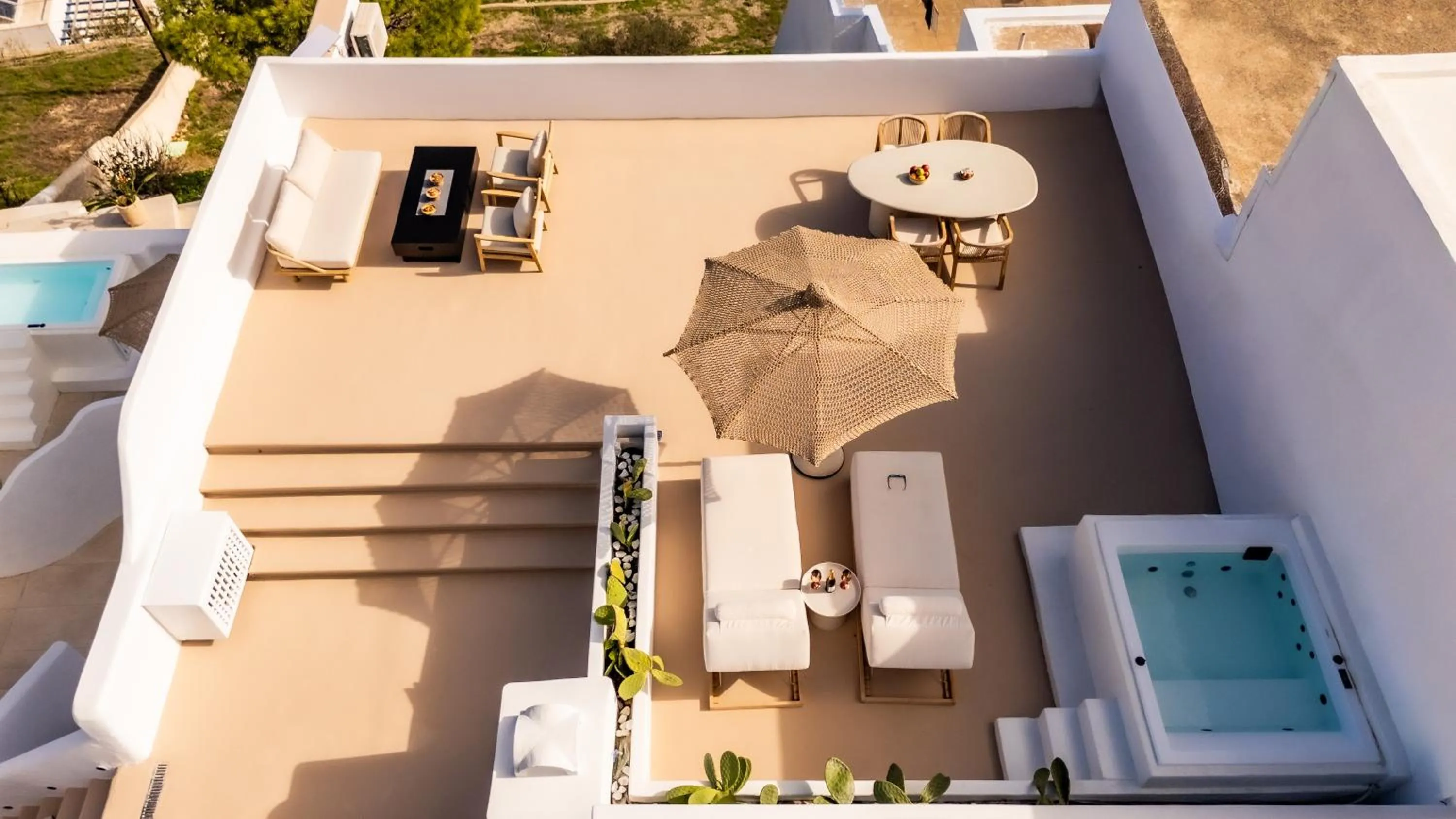 Balcony/Terrace in Luna Santorini Suites