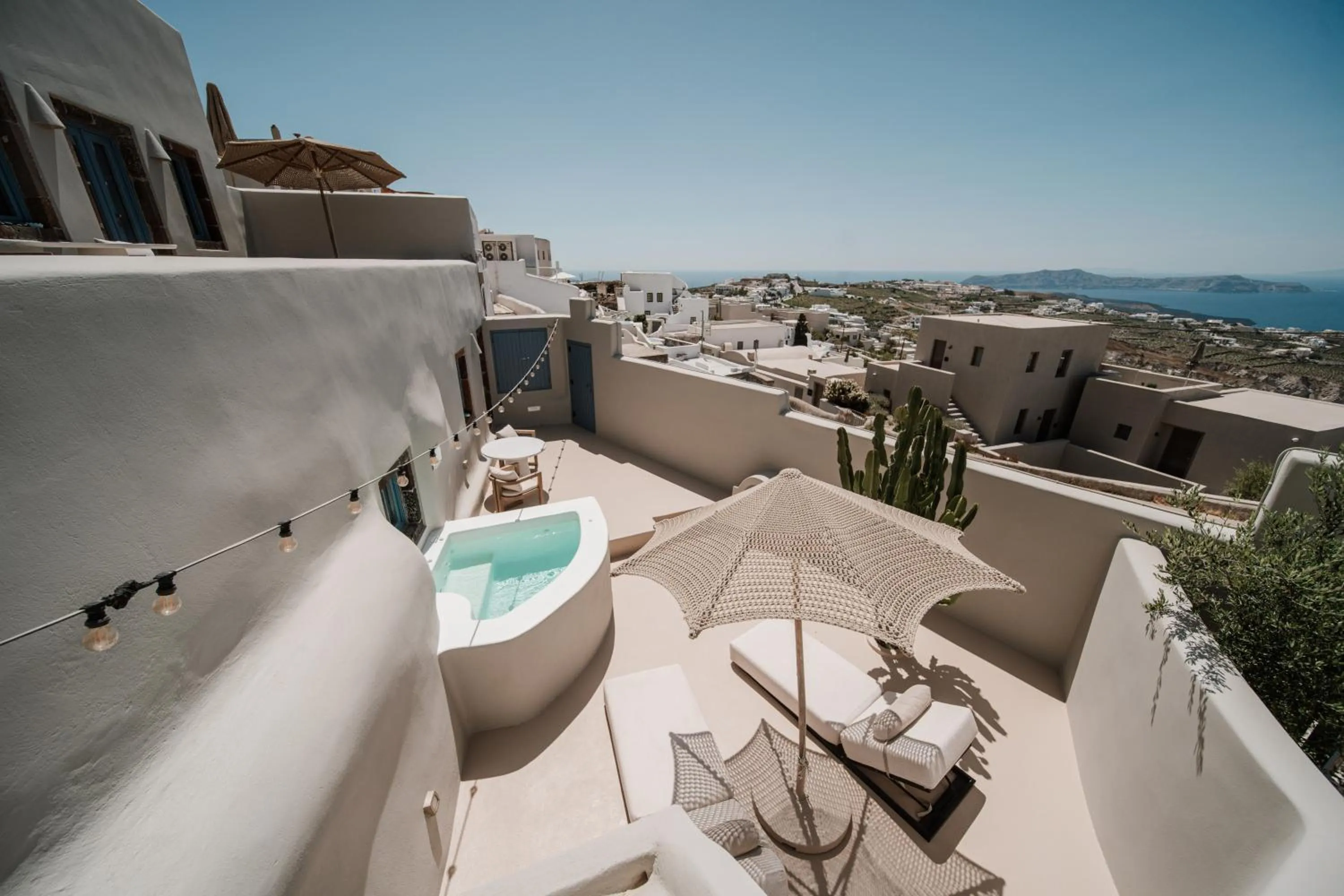 Balcony/Terrace in Luna Santorini Suites