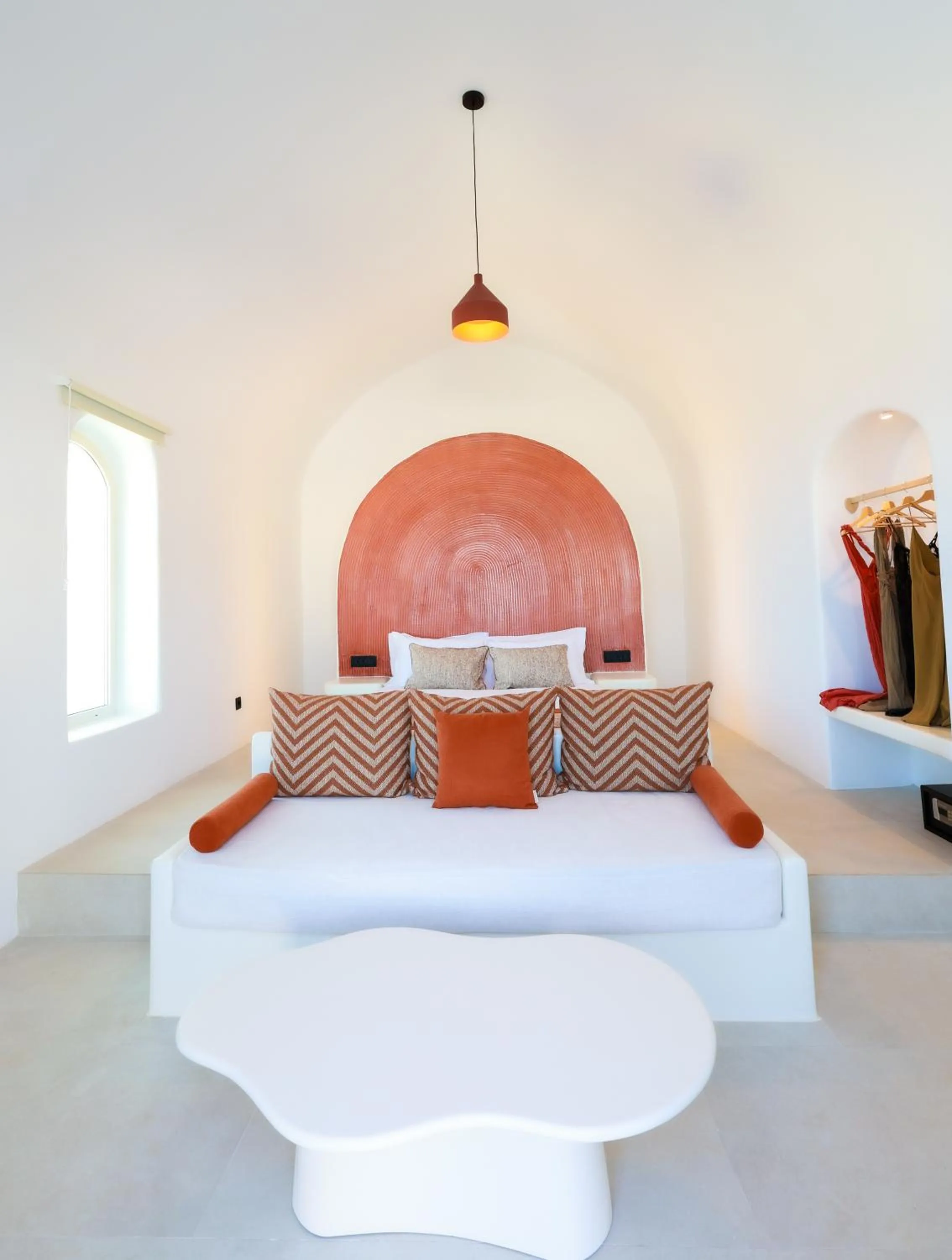 Luna Santorini Suites