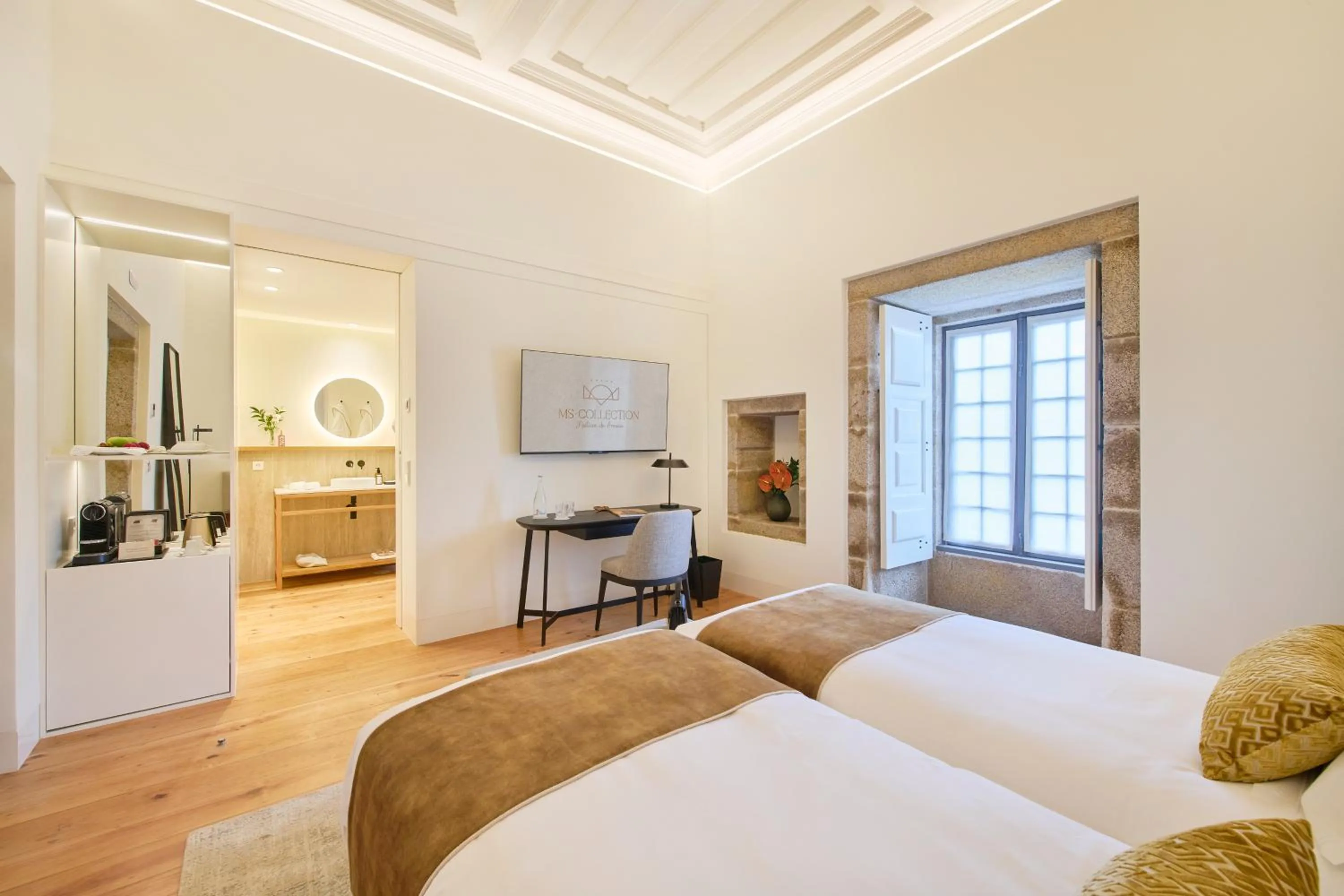 Bed in MS Collection Arouca - Mosteiro de Arouca