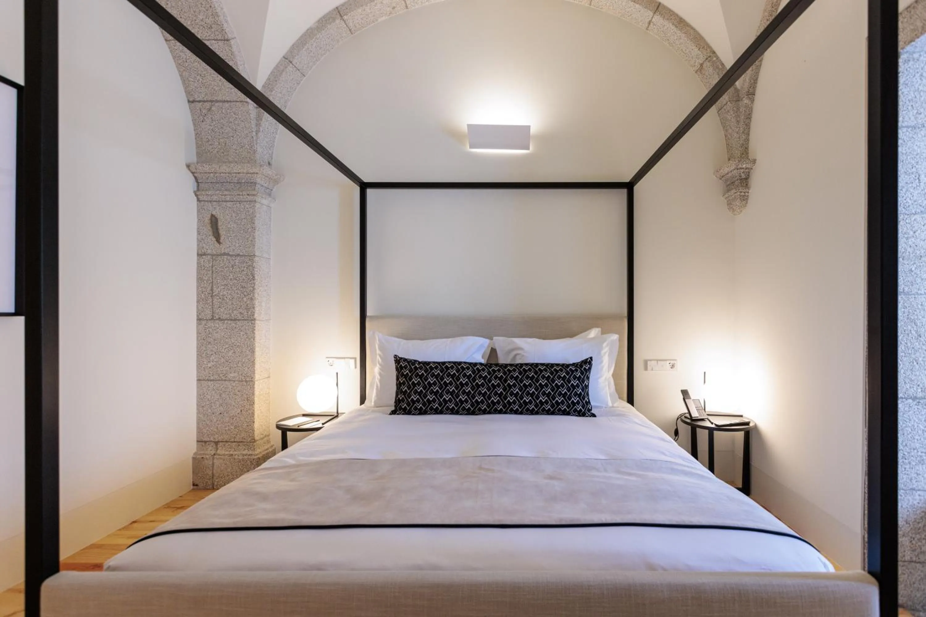 Bed in MS Collection Arouca - Mosteiro de Arouca