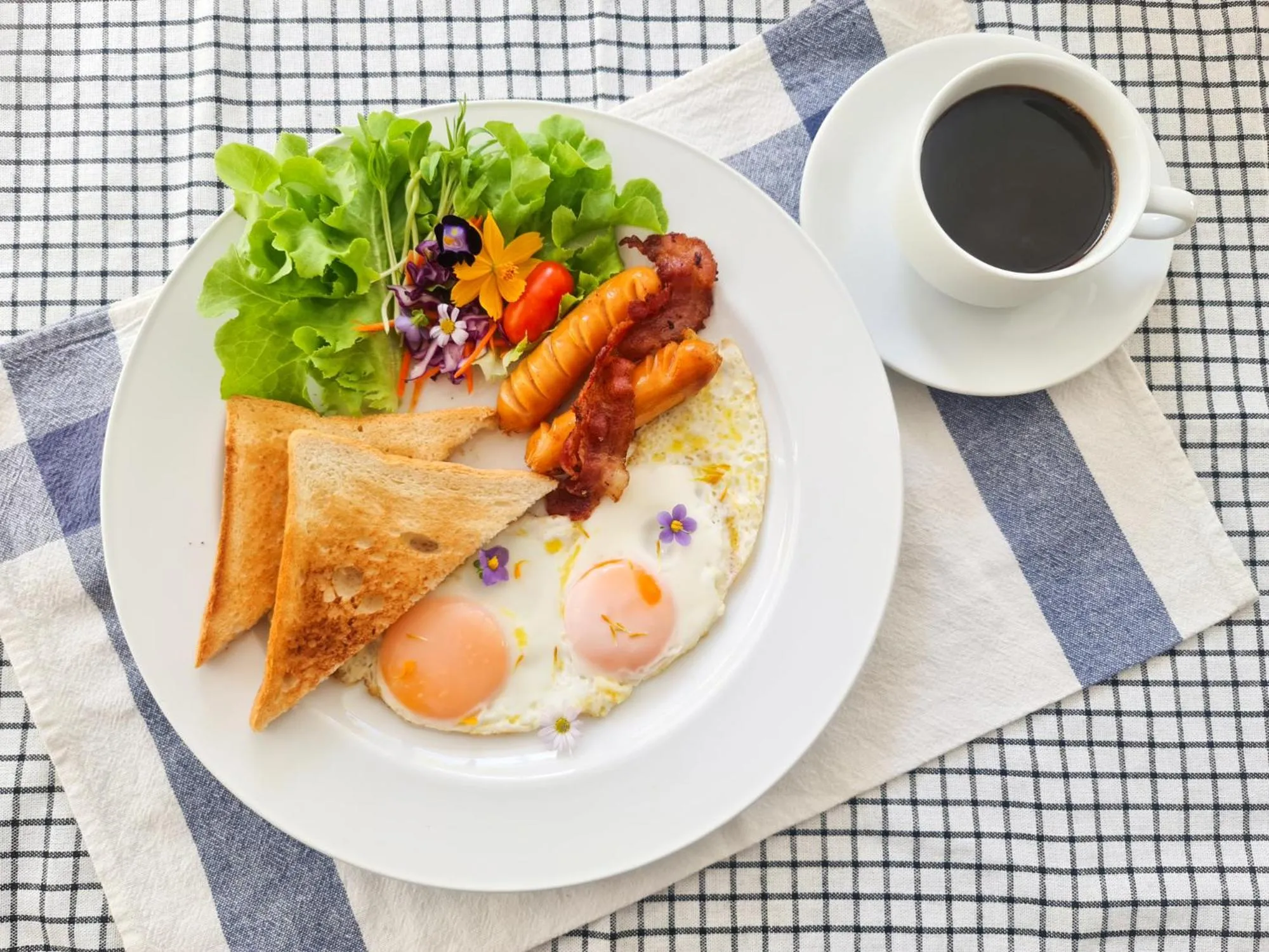 Breakfast in Kanchanaburi City Hotel