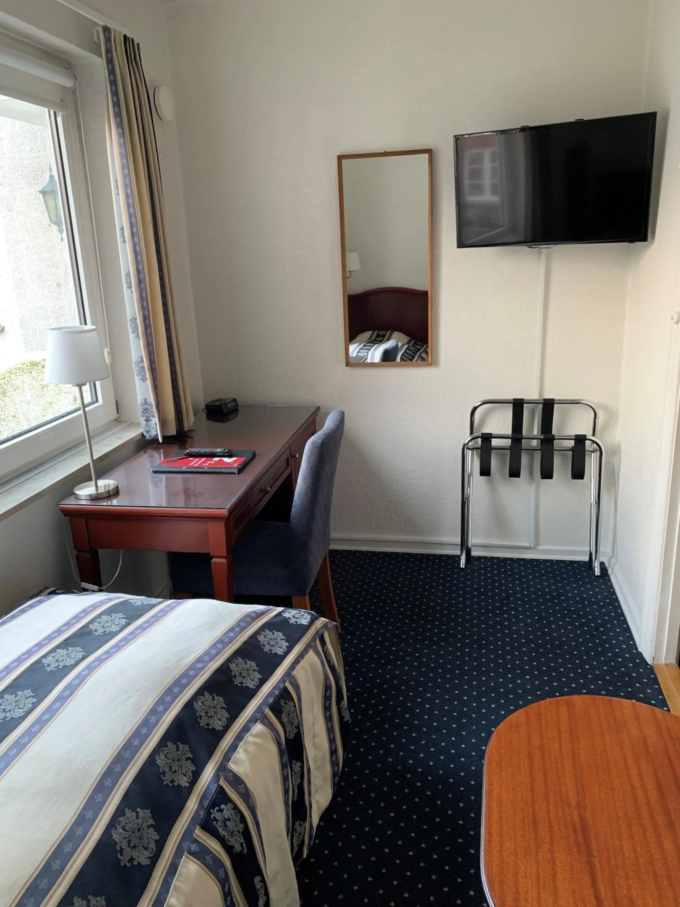 Living room, Bed in Hotel Sønderborg Garni