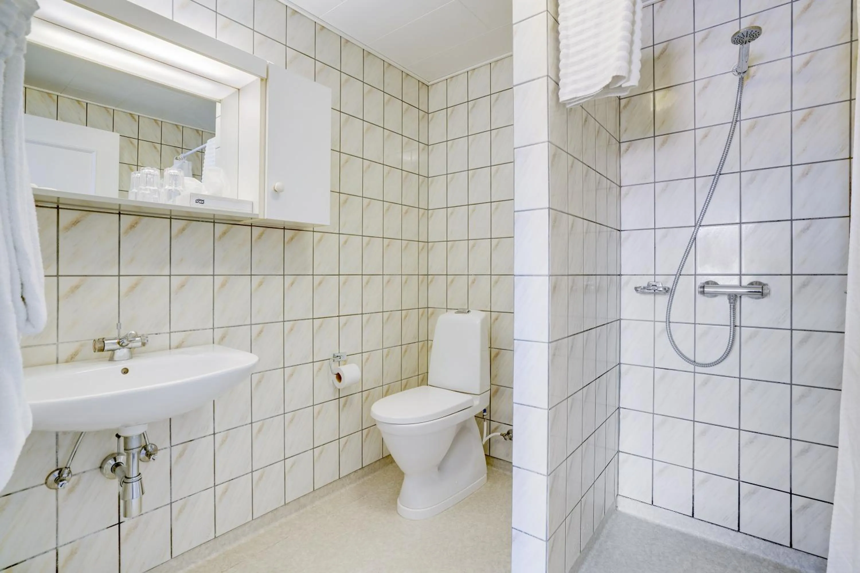 Bathroom in Hotel Sønderborg Garni