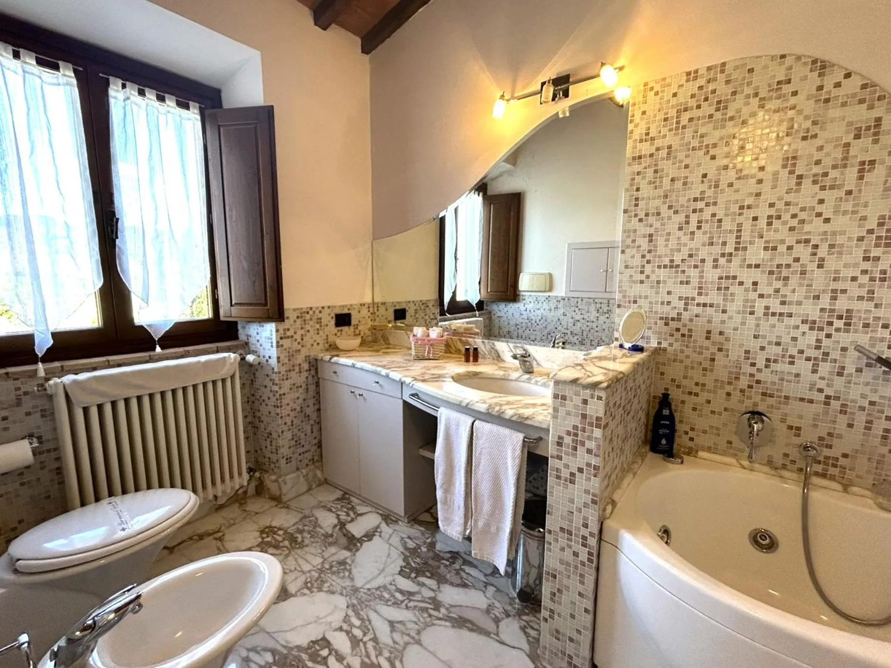 Toilet in La Corte di Ronzano