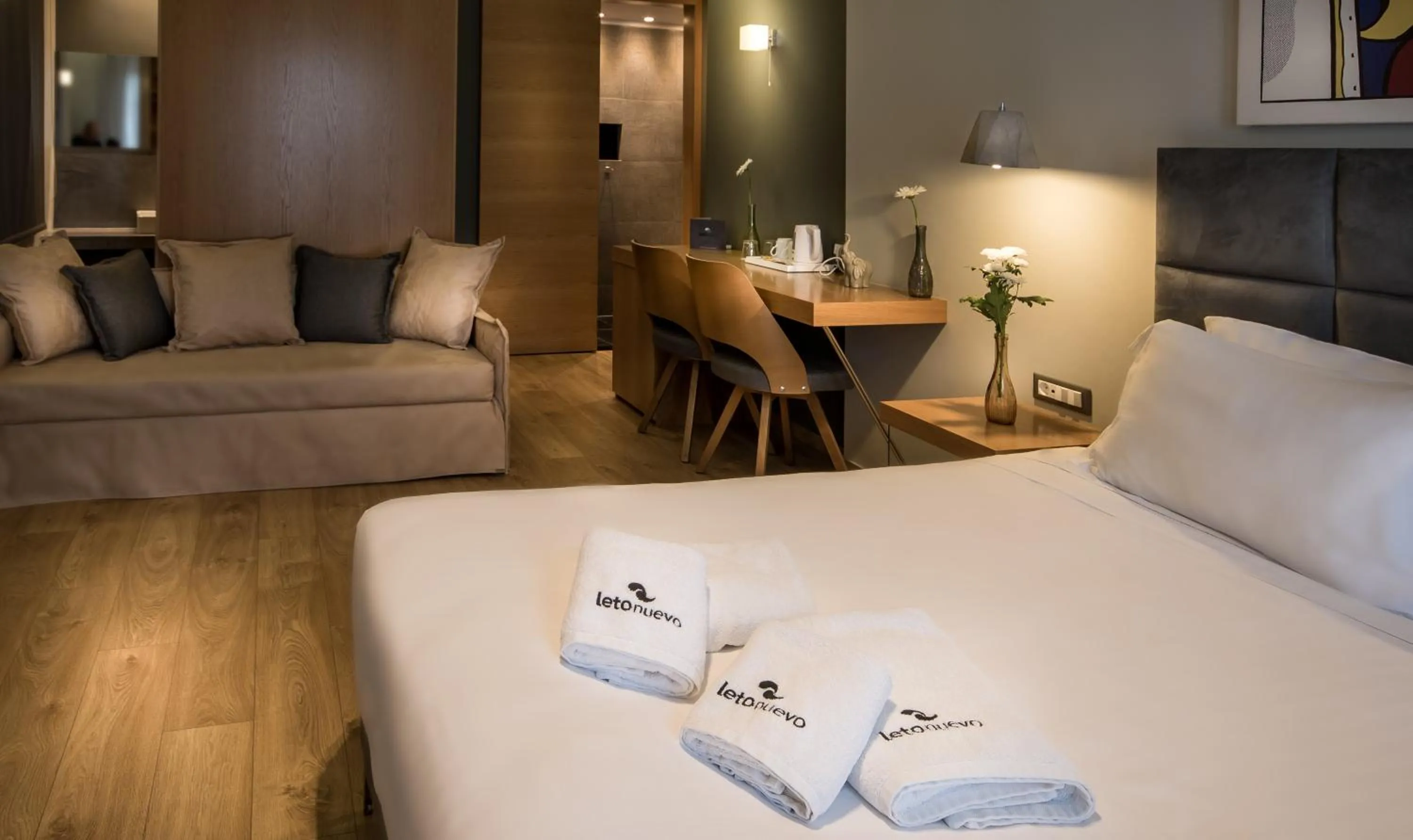 Living room, Bed in Leto Nuevo Hotel