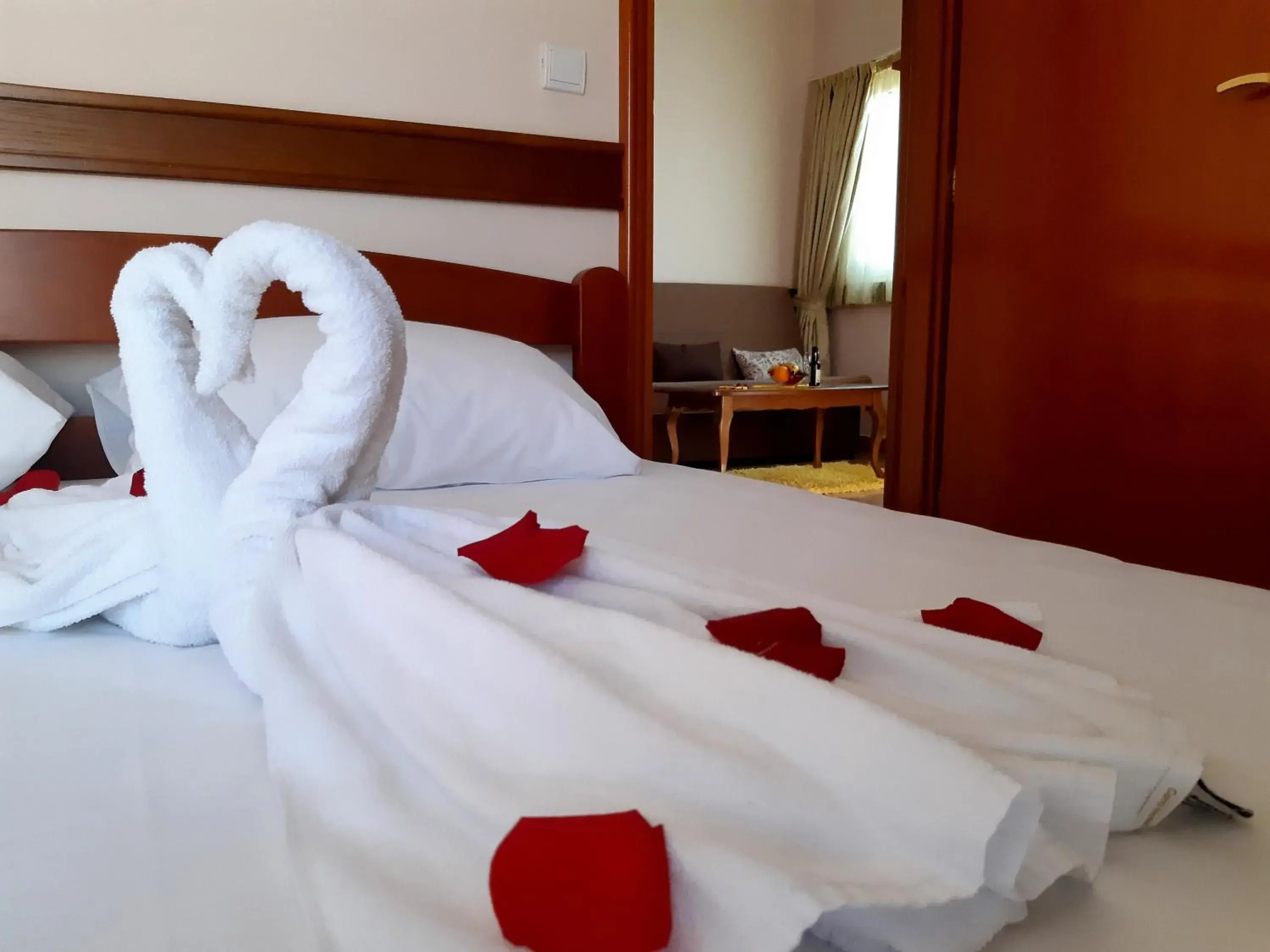 Double Suite with Balcony and Sea View - single occupancy in Garni Hotel Koral Double Suite with Balcony and Sea View - single occupancy in Garni Hotel Koral