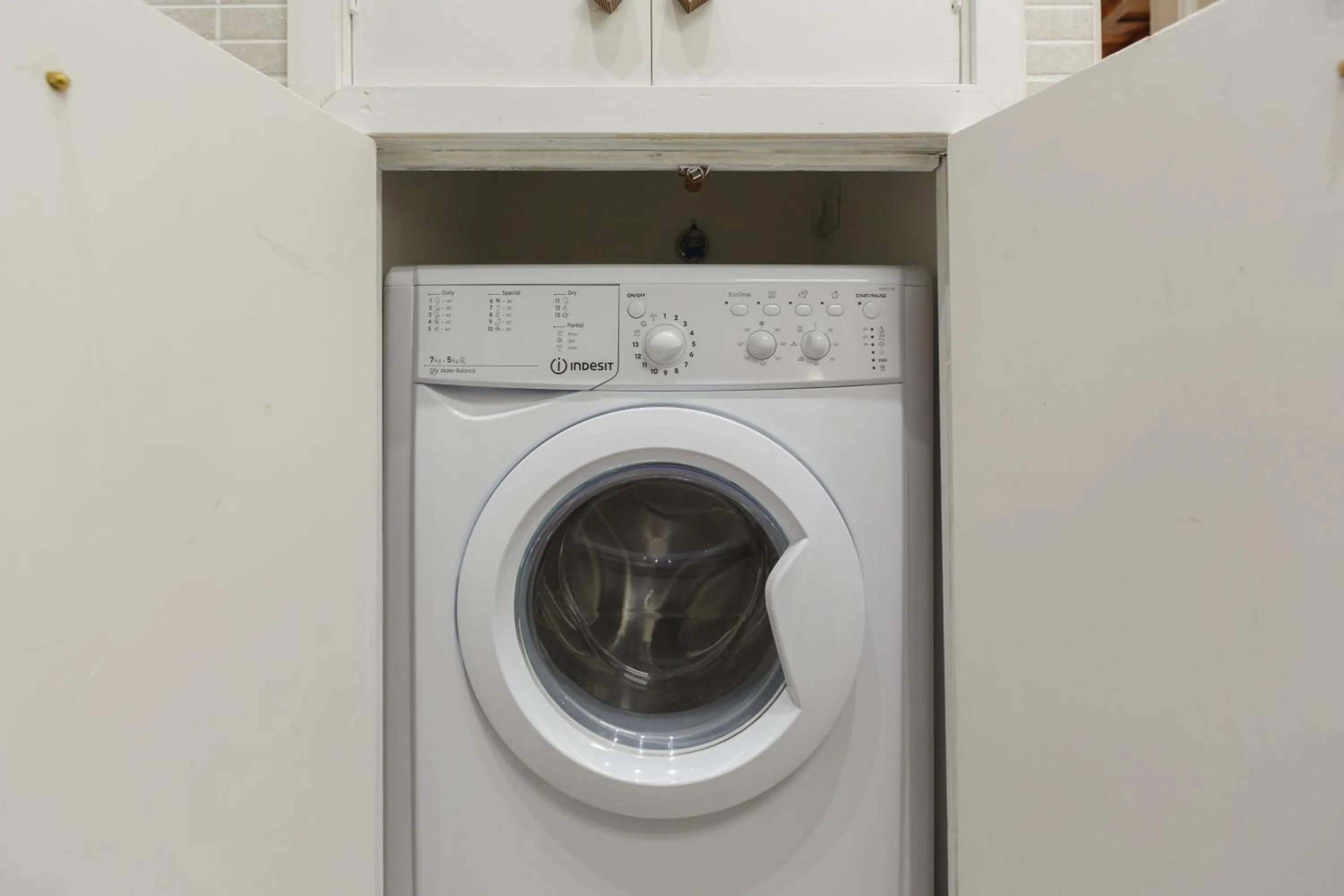 Area and facilities in NAVONA, Old Rome Lodge