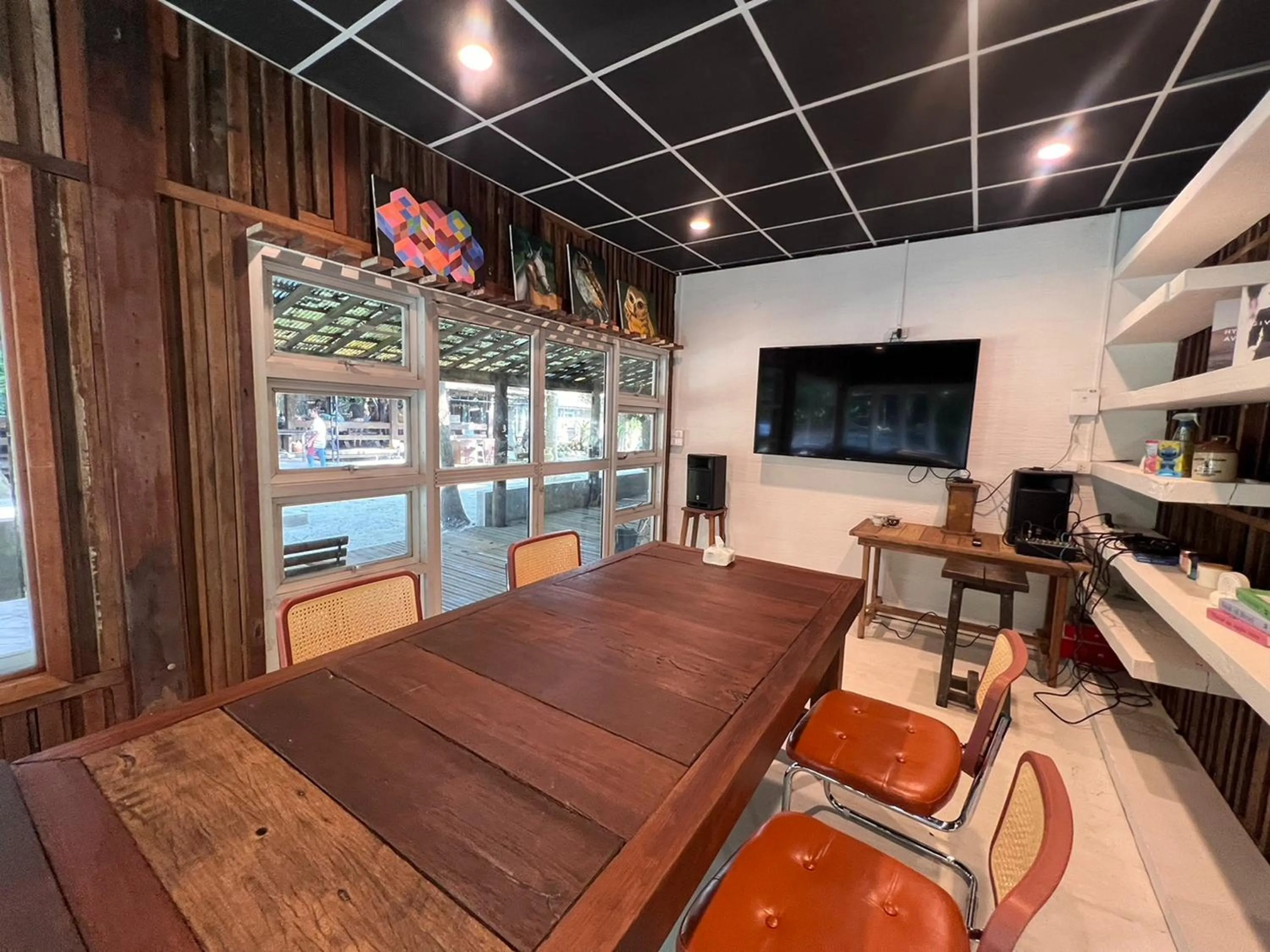 Dining area in Pang Mai Resort