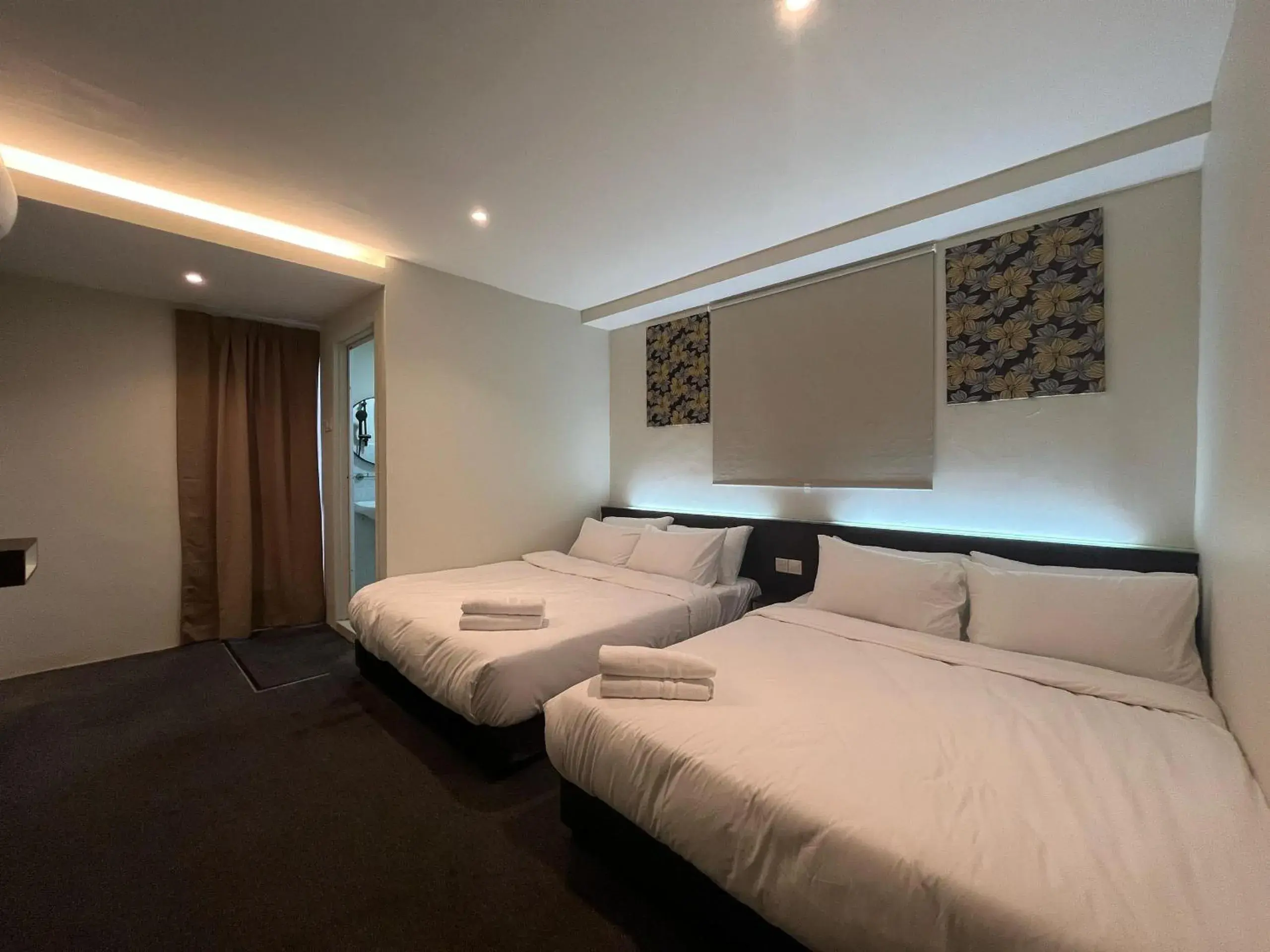 Swing and Pillows - Malacca Mahkota Parade Swing and Pillows - Malacca Mahkota Parade