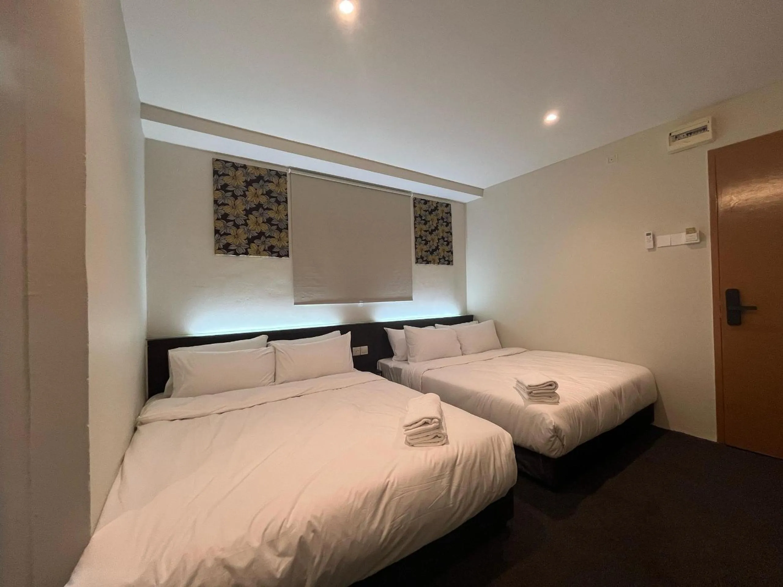 Bed in Swing and Pillows - Malacca Mahkota Parade