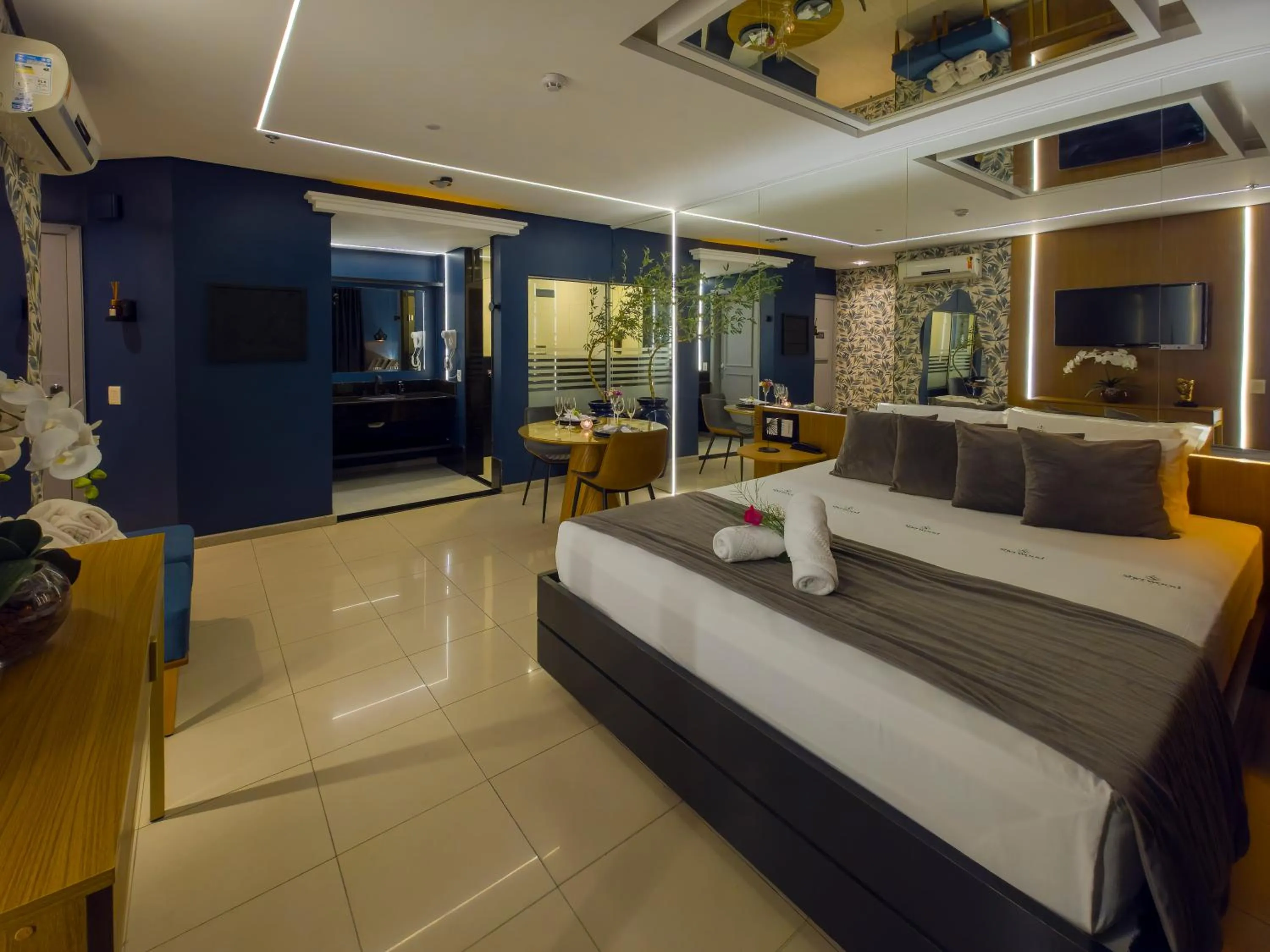 Bed in Hotel Motel Sherwood