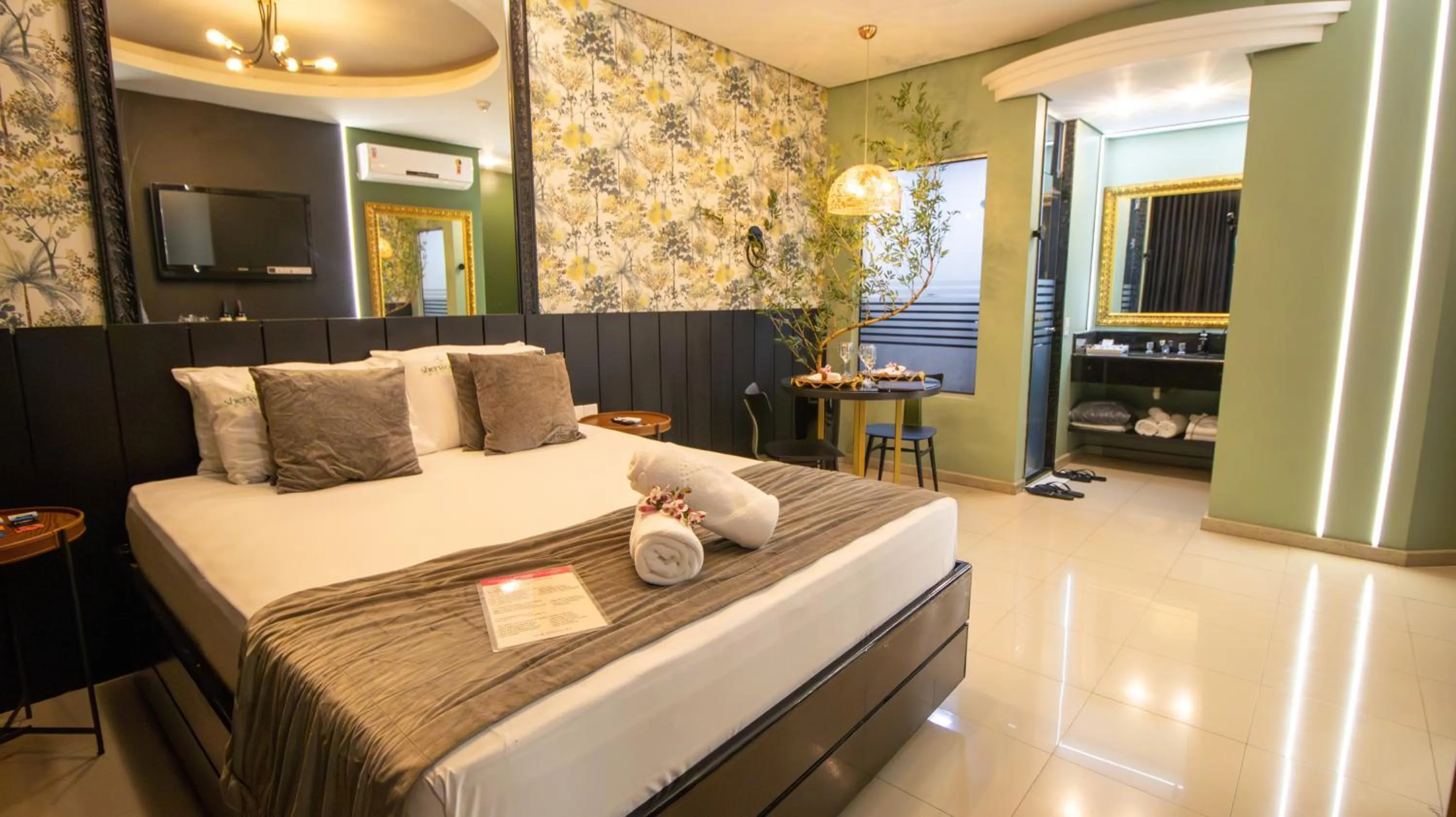 Bed in Hotel Motel Sherwood