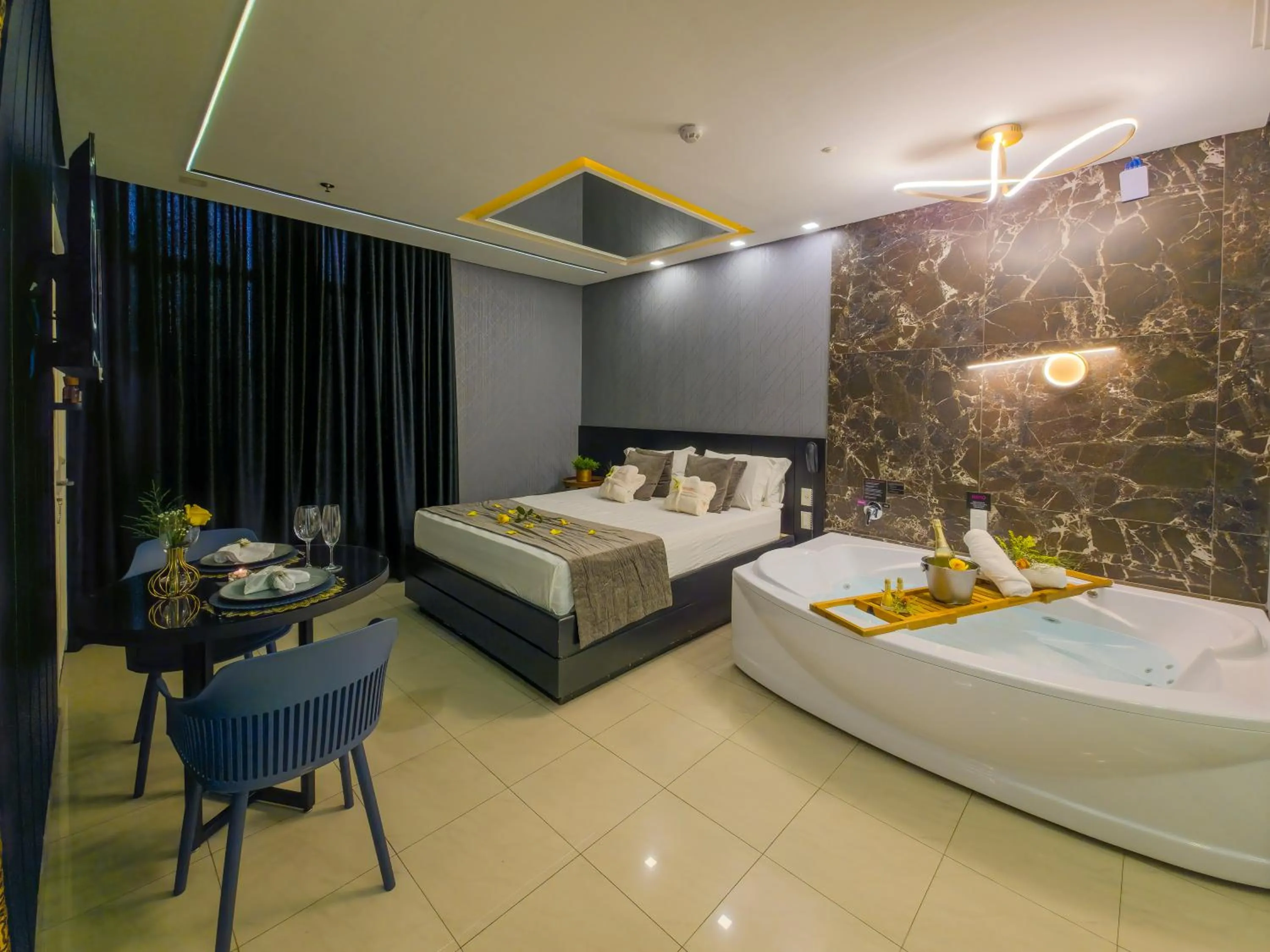 Bed in Hotel Motel Sherwood