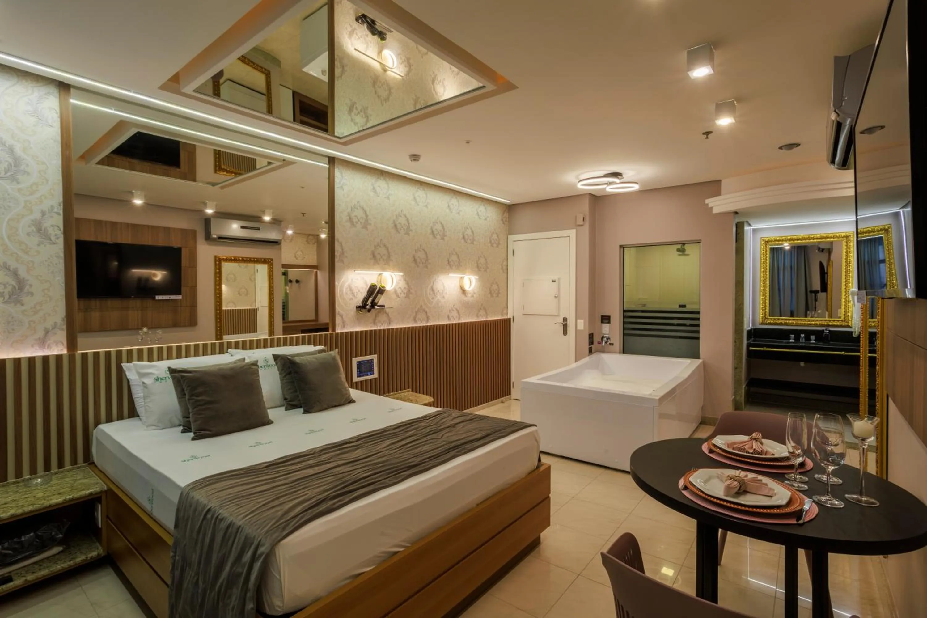 Bed in Hotel Motel Sherwood