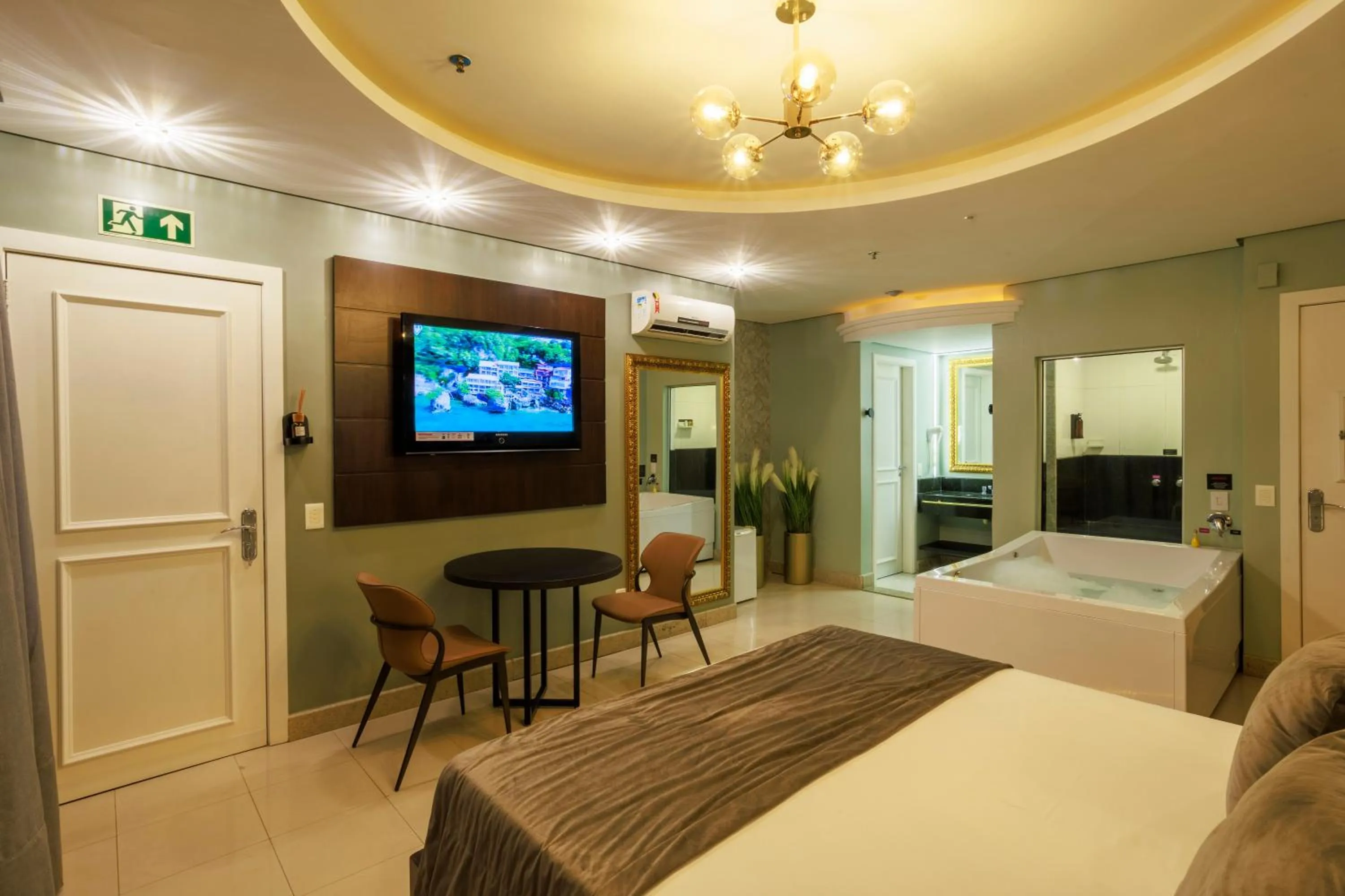 Bed in Hotel Motel Sherwood