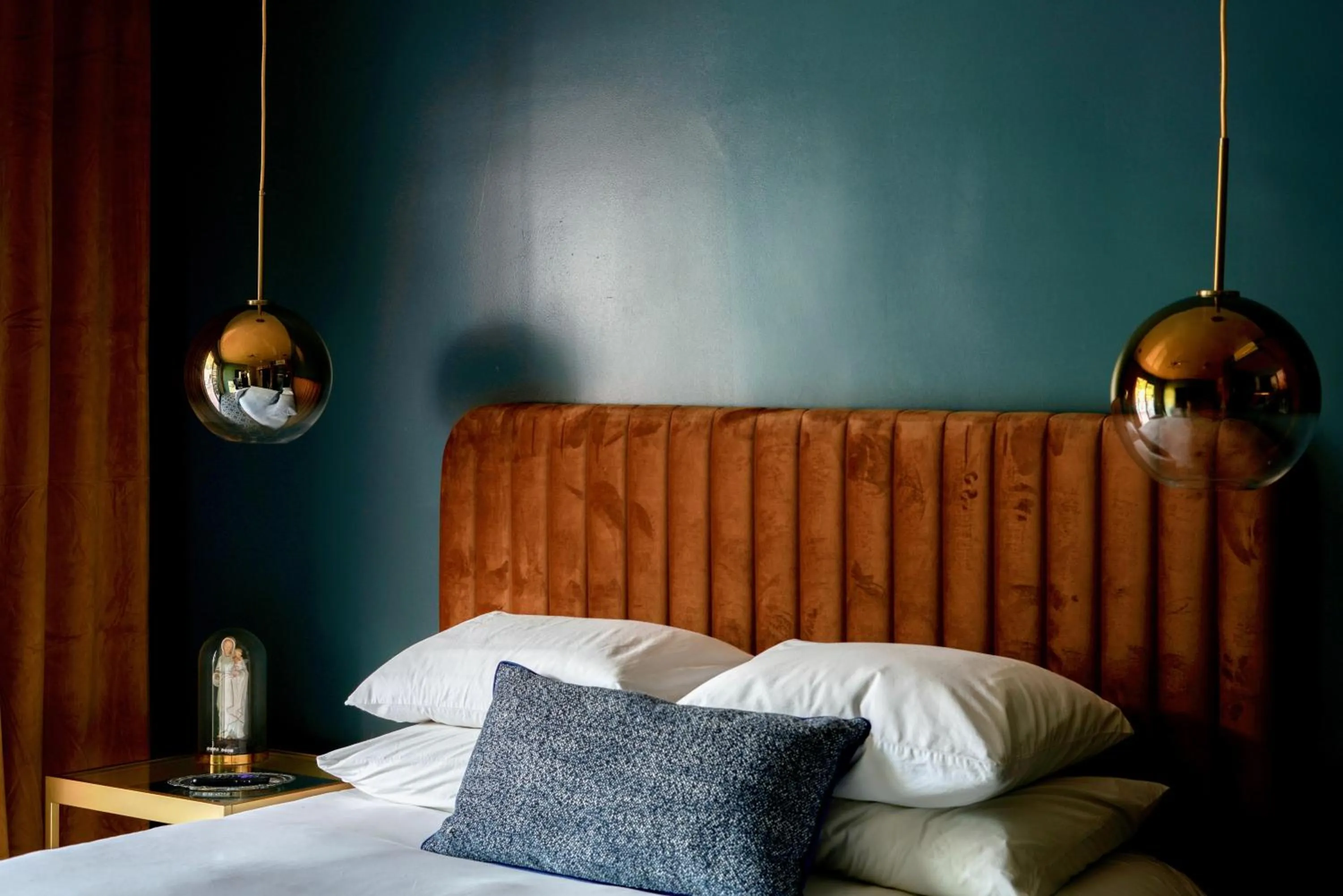 Bed in The Stardust Hotel - Adults Only