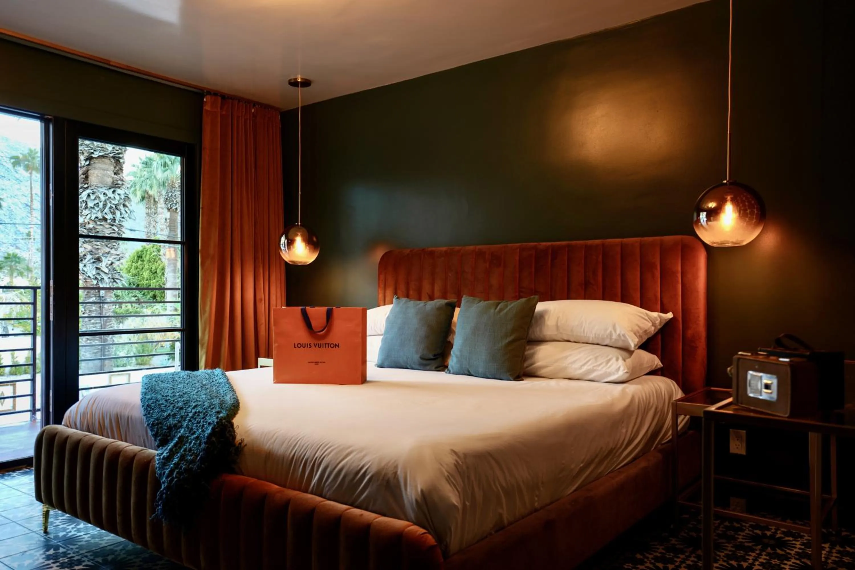 Bed in The Stardust Hotel - Adults Only